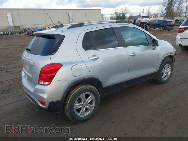 2019 Chevrolet TRAX (VIN 3GNCJPSB3KL287459) — photo 4 of 16