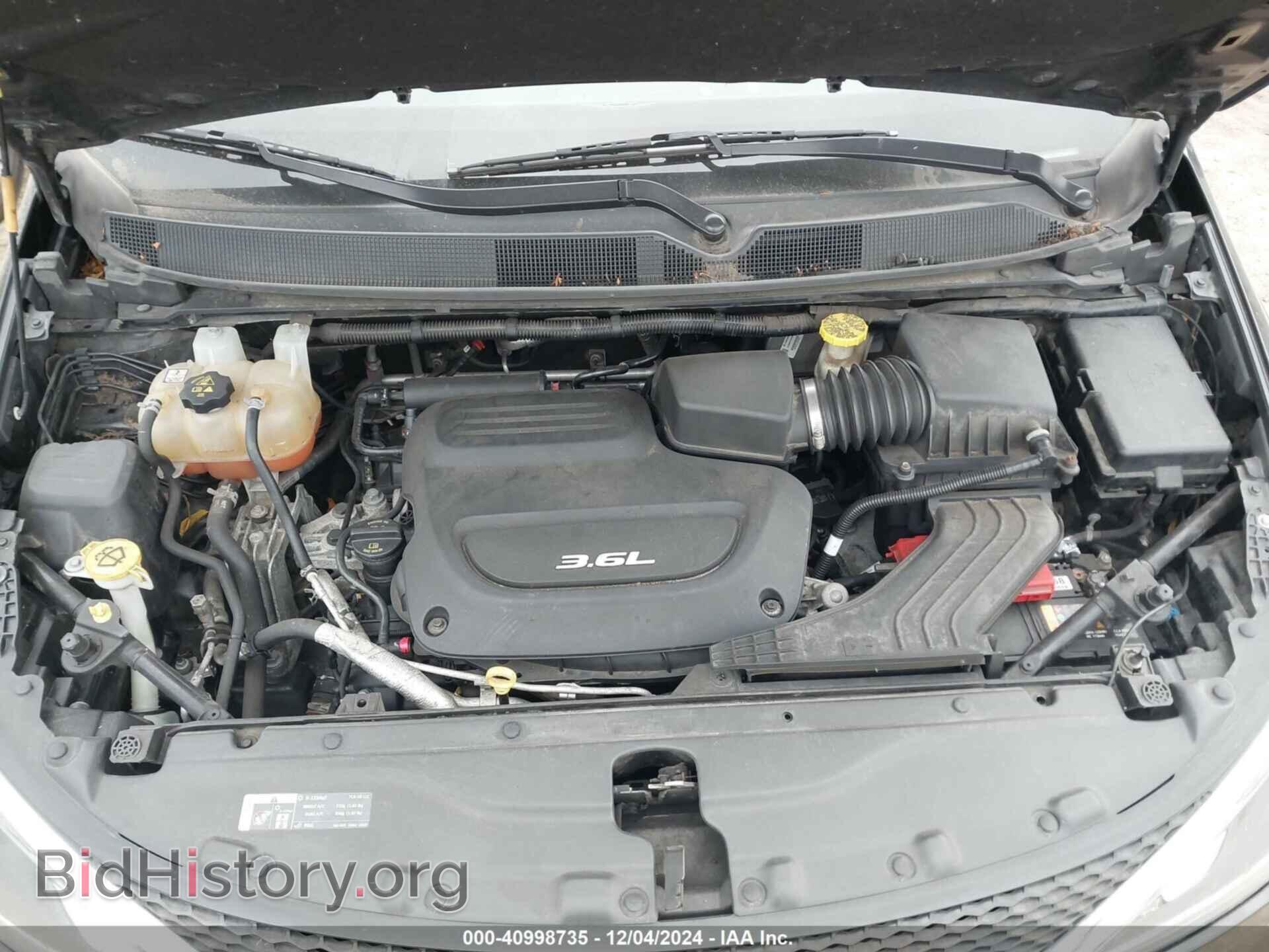 2017 CHRYSLER PACIFICA - VIN: 2C4RC1BGXHR777401 - Фото 10