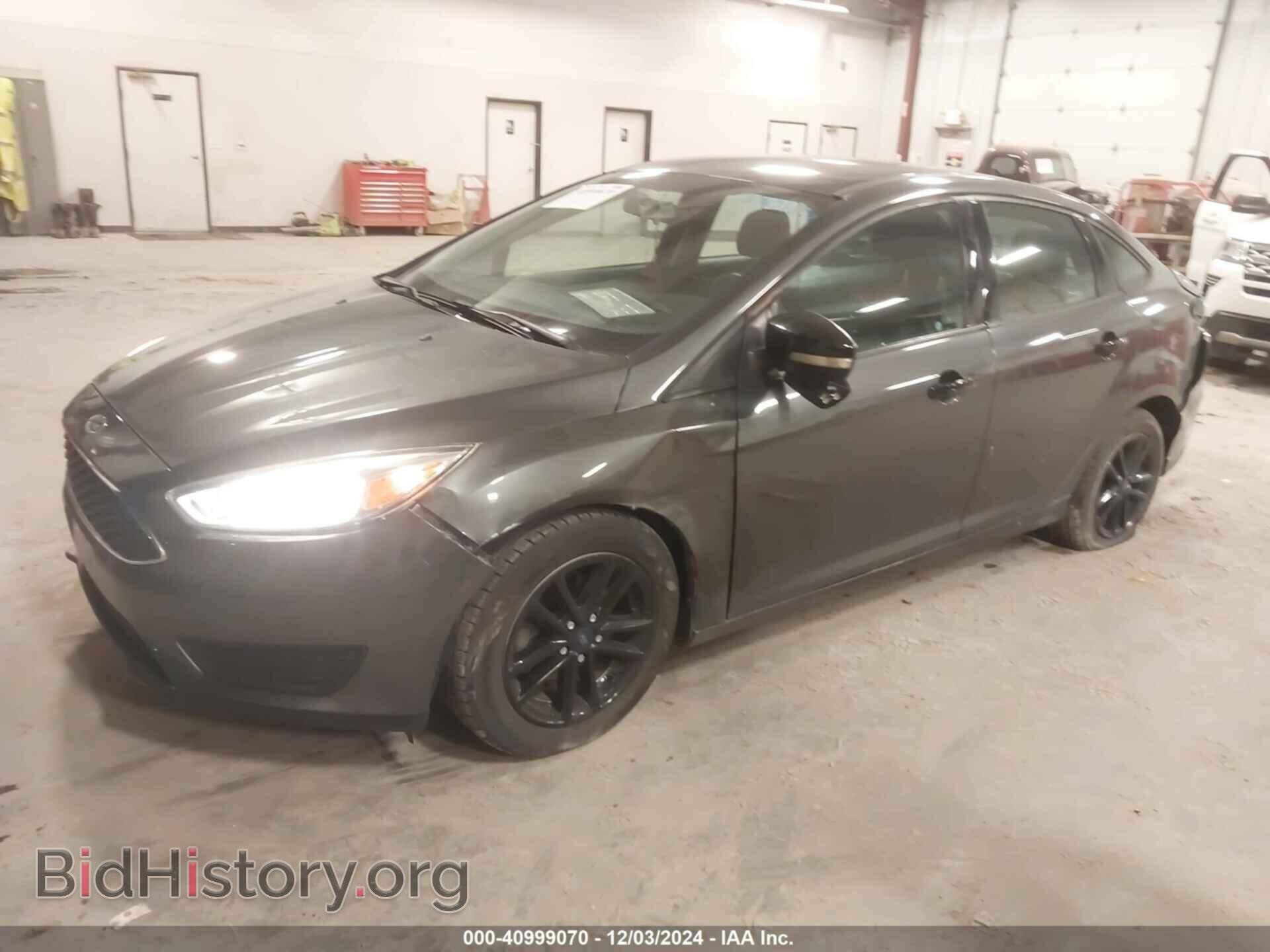 2017 FORD FOCUS - VIN: 1FADP3F2XHL283675 - Фото 2