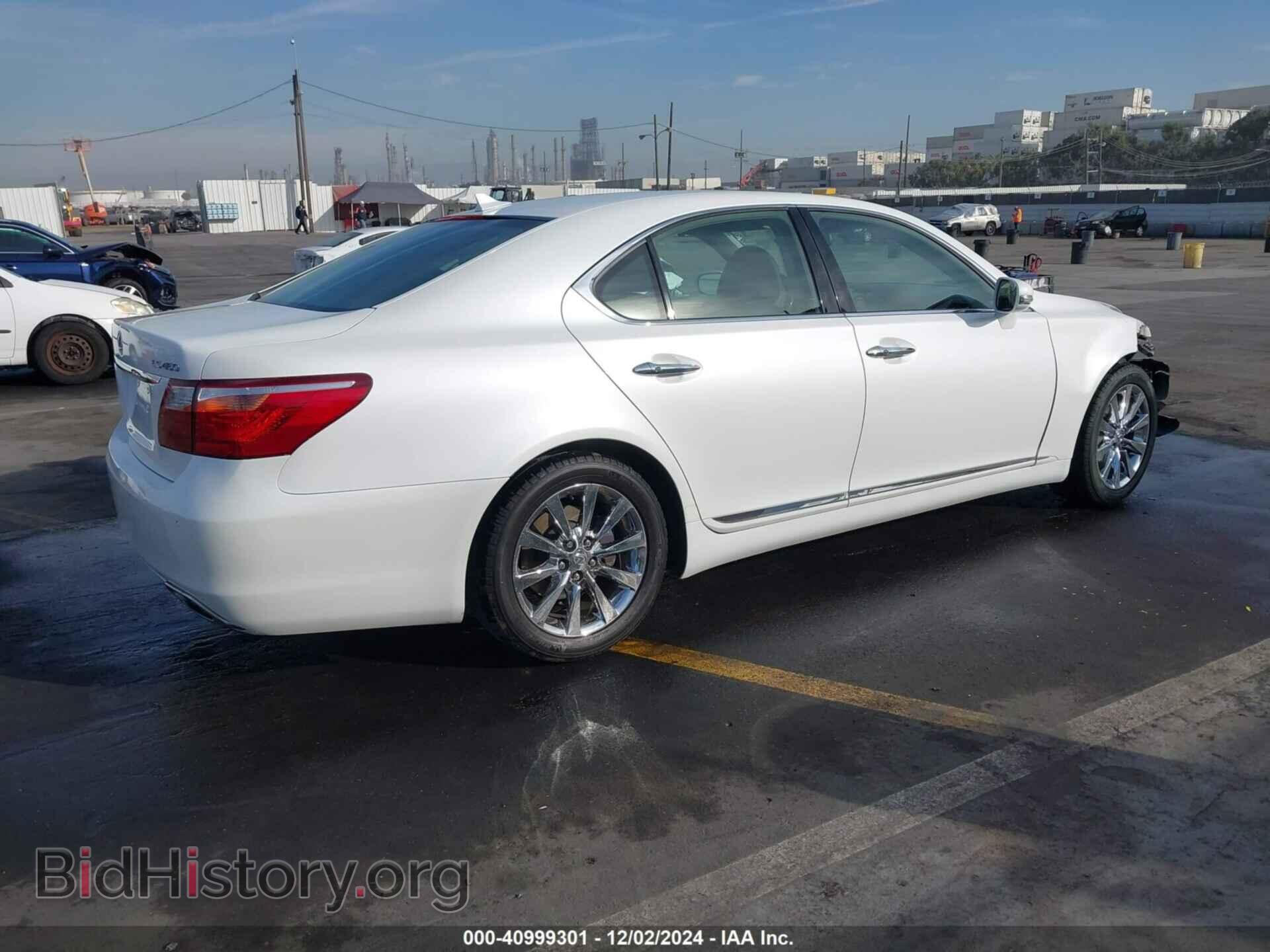 2012 LEXUS LS 460 - VIN: JTHBL5EF0C5109820 - Photo 4