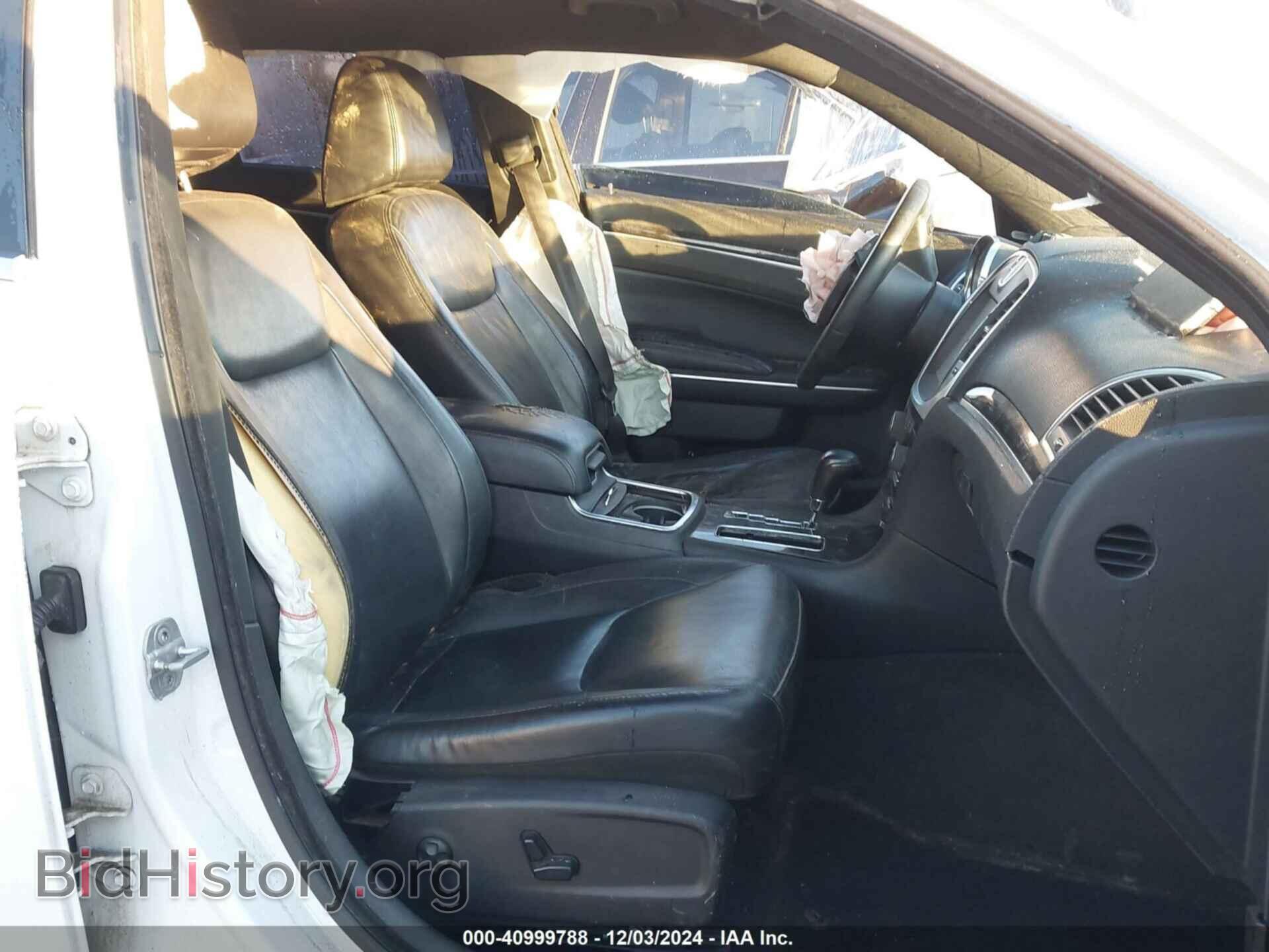 2011 CHRYSLER 300 - VIN: 2C3CA5CG2BH533664 - Фото 5