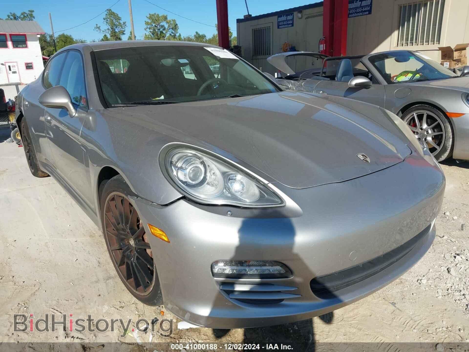 Photo WP0AA2A7XBL019892 - PORSCHE PANAMERA 2011