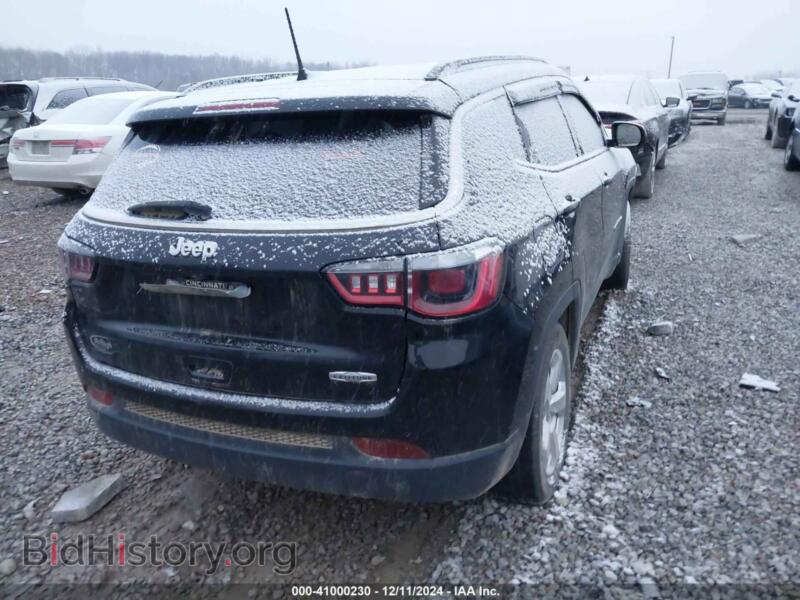 2020 Jeep COMPASS (VIN 3C4NJCBB0LT105406) — фото 4 из 17
