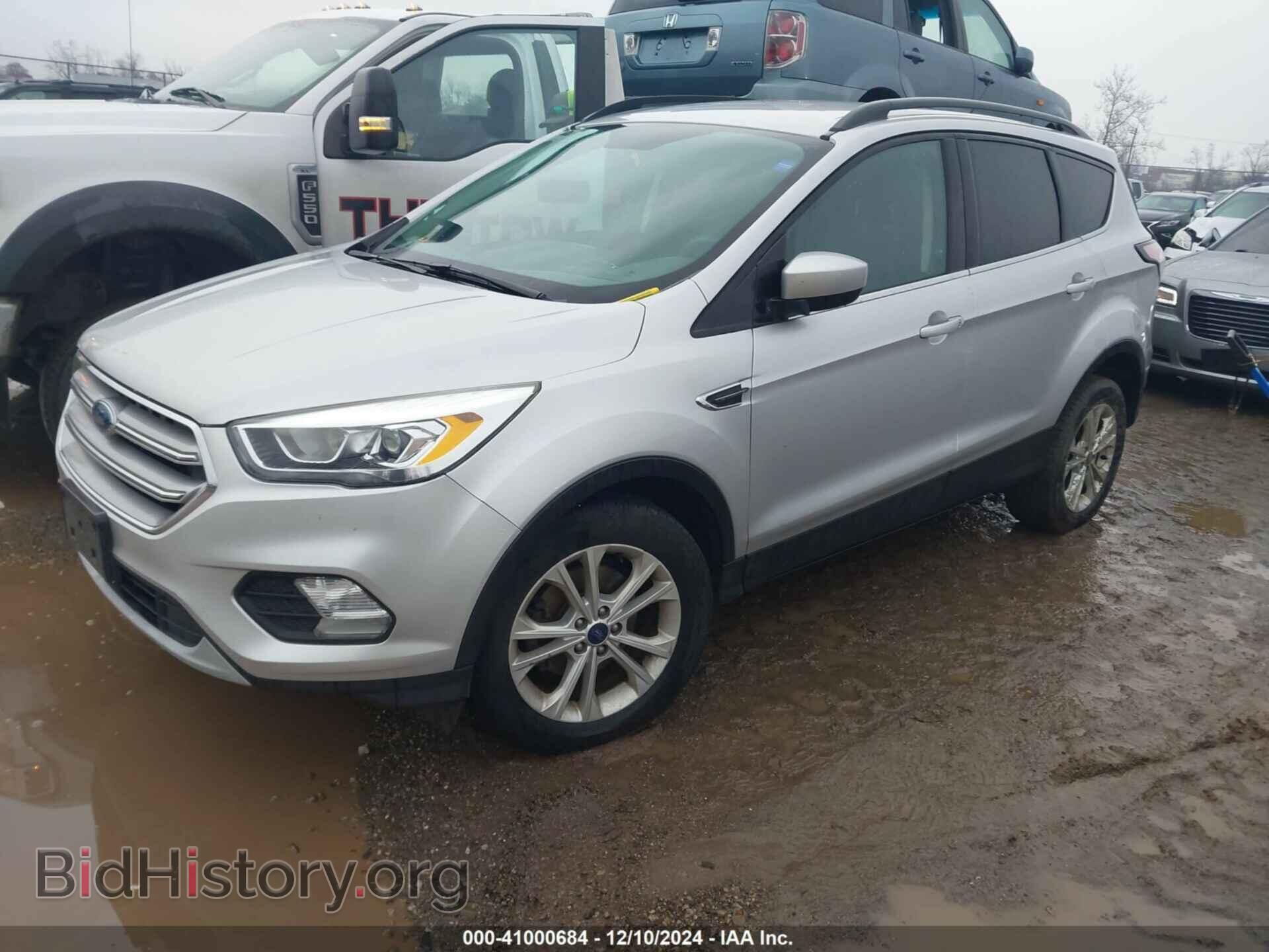 2017 FORD ESCAPE - VIN: 1FMCU0GDXHUD06858 - Фото 2
