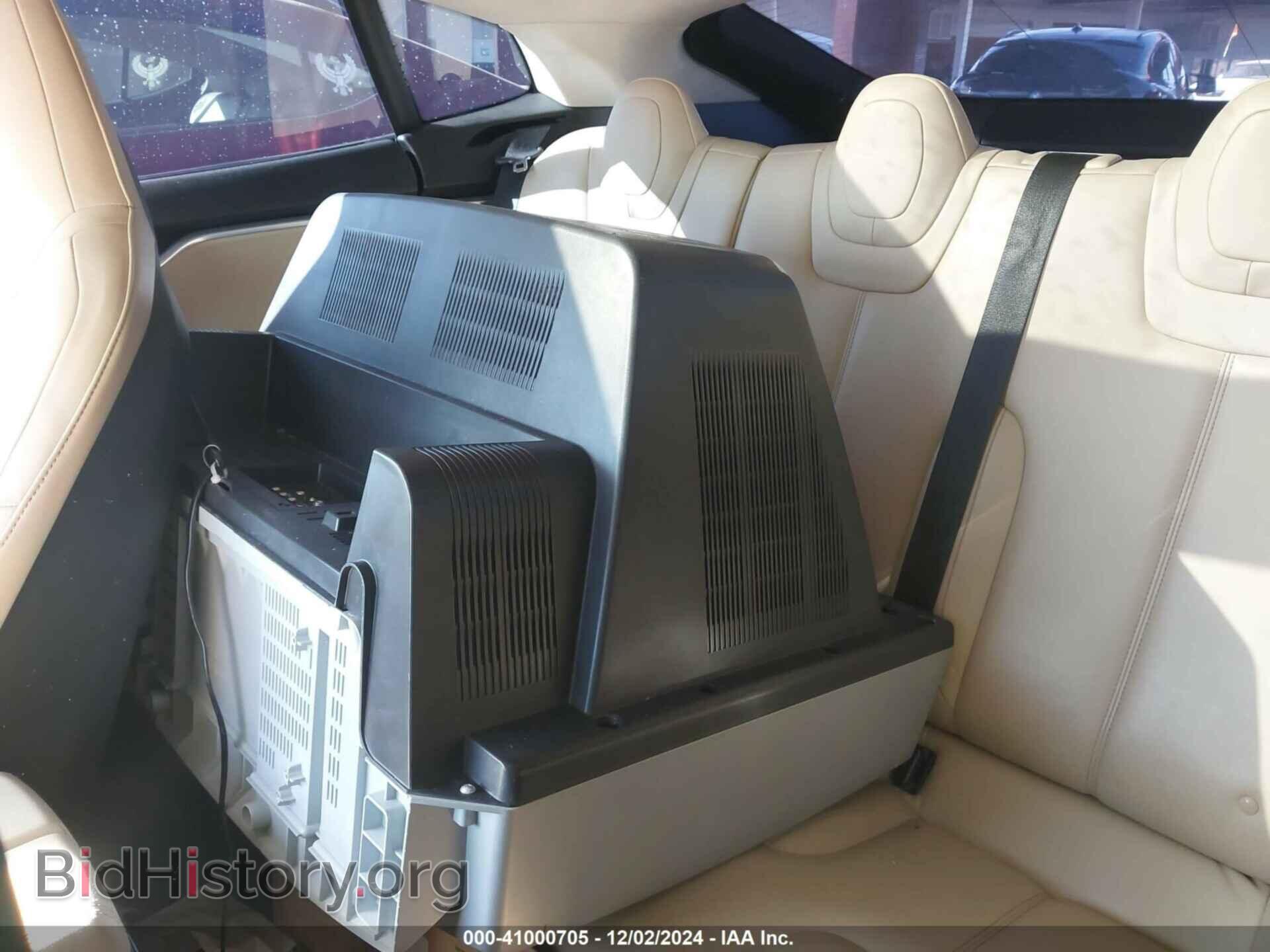 2014 TESLA MODEL S - VIN: 5YJSA1H13EFP45357 - Photo 8