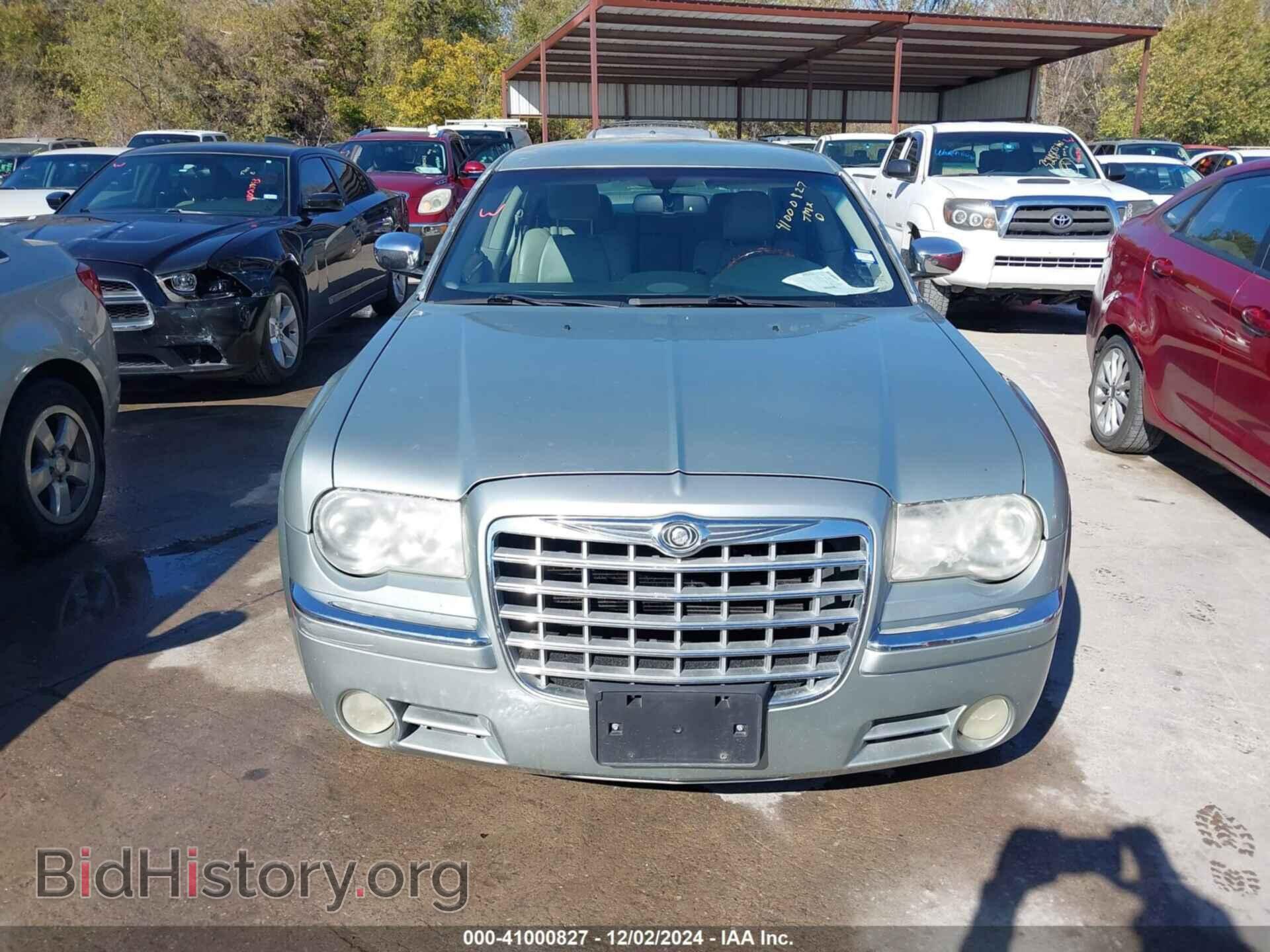 2006 CHRYSLER 300C - VIN: 2C3KA63H26H271807 - Фото 6