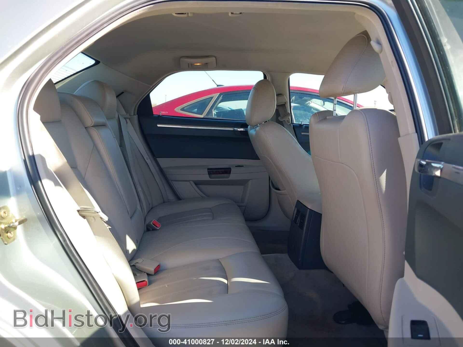 2006 CHRYSLER 300C - VIN: 2C3KA63H26H271807 - Фото 8