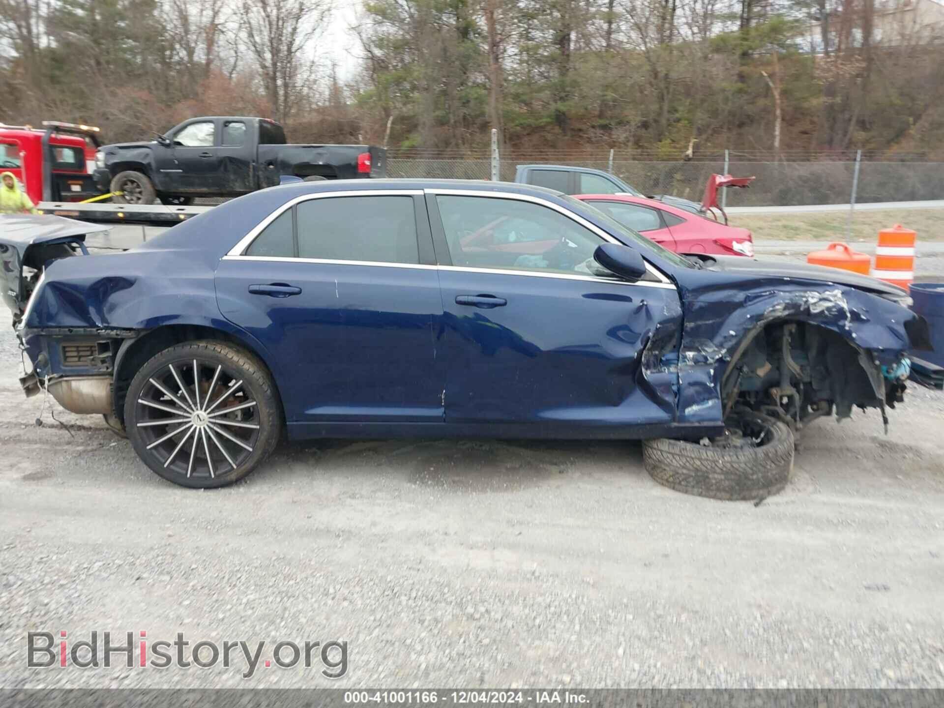 2016 CHRYSLER 300 - VIN: 2C3CCARG4GH192821 - Фото 13