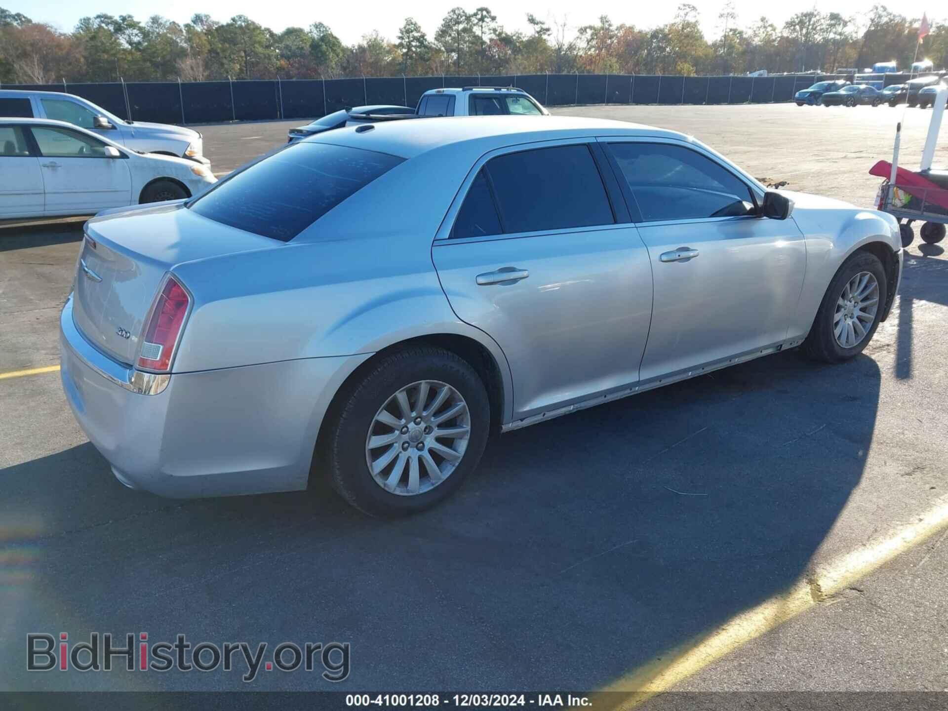 2012 CHRYSLER 300 - VIN: 2C3CCAAGXCH132953 - Фото 4