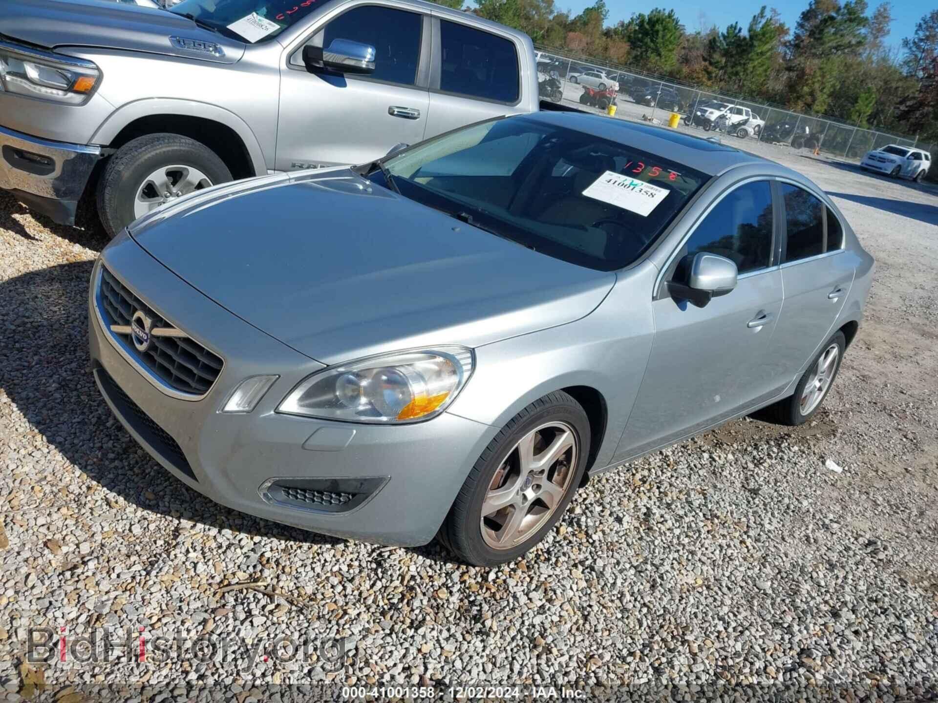 2013 VOLVO S60 - VIN: YV1612FH7D2207389 - Фото 2