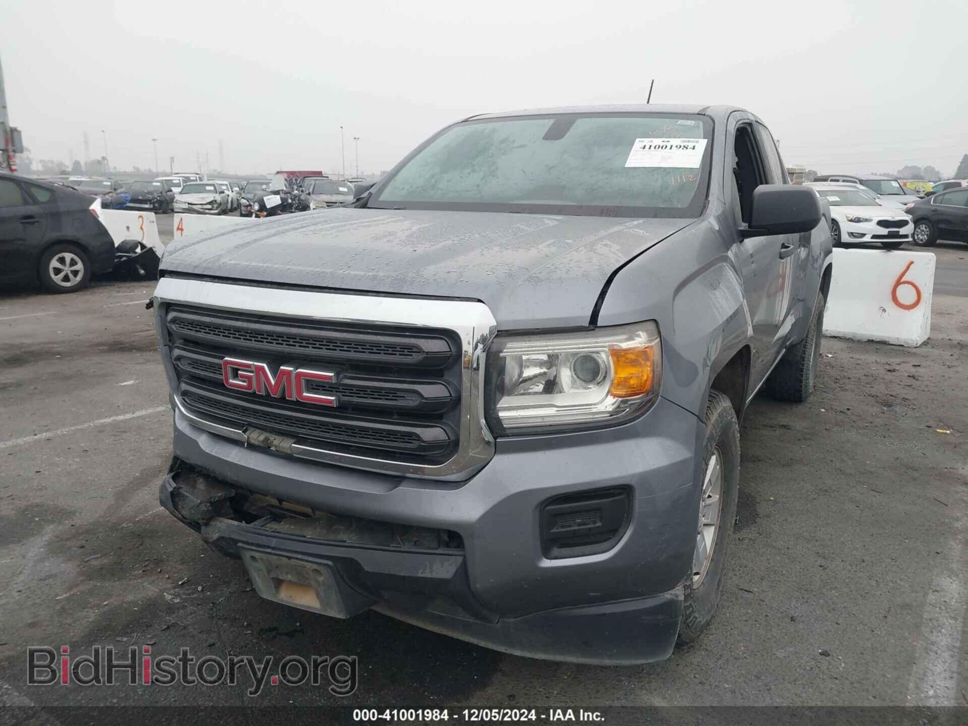 2018 GMC CANYON - VIN: 1GTH5BEA3J1127046 - Photo 2