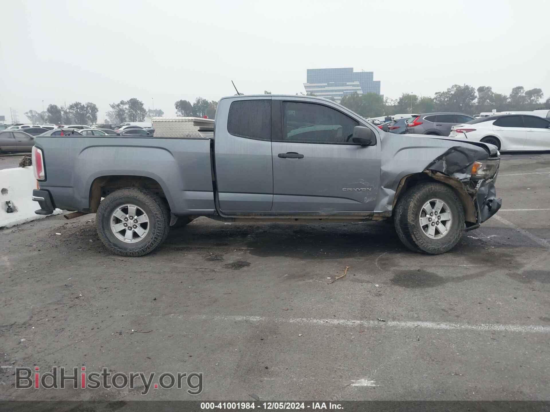 2018 GMC CANYON - VIN: 1GTH5BEA3J1127046 - Photo 13