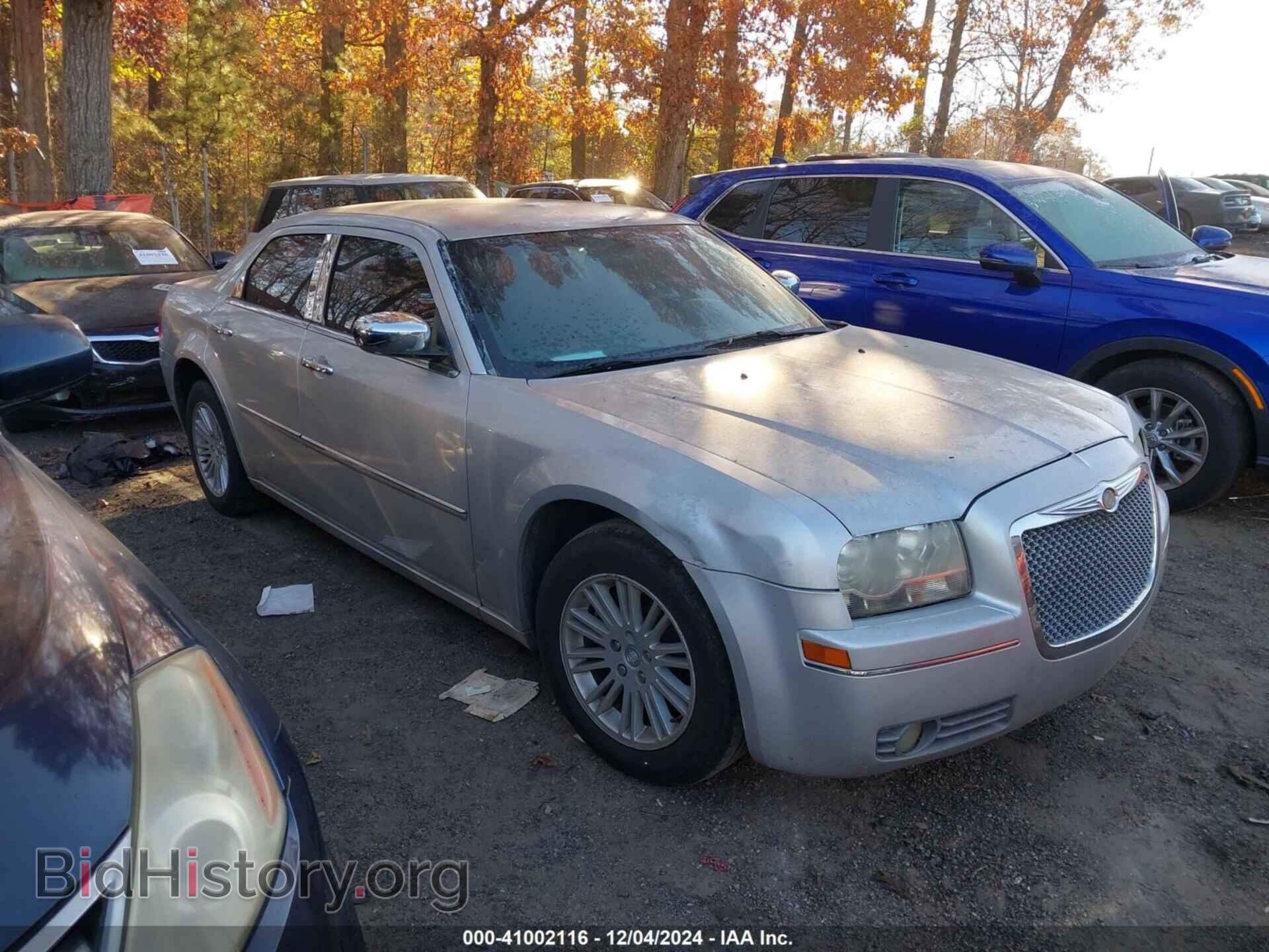Photo 2C3CA4CD4AH329687 - CHRYSLER 300 2010