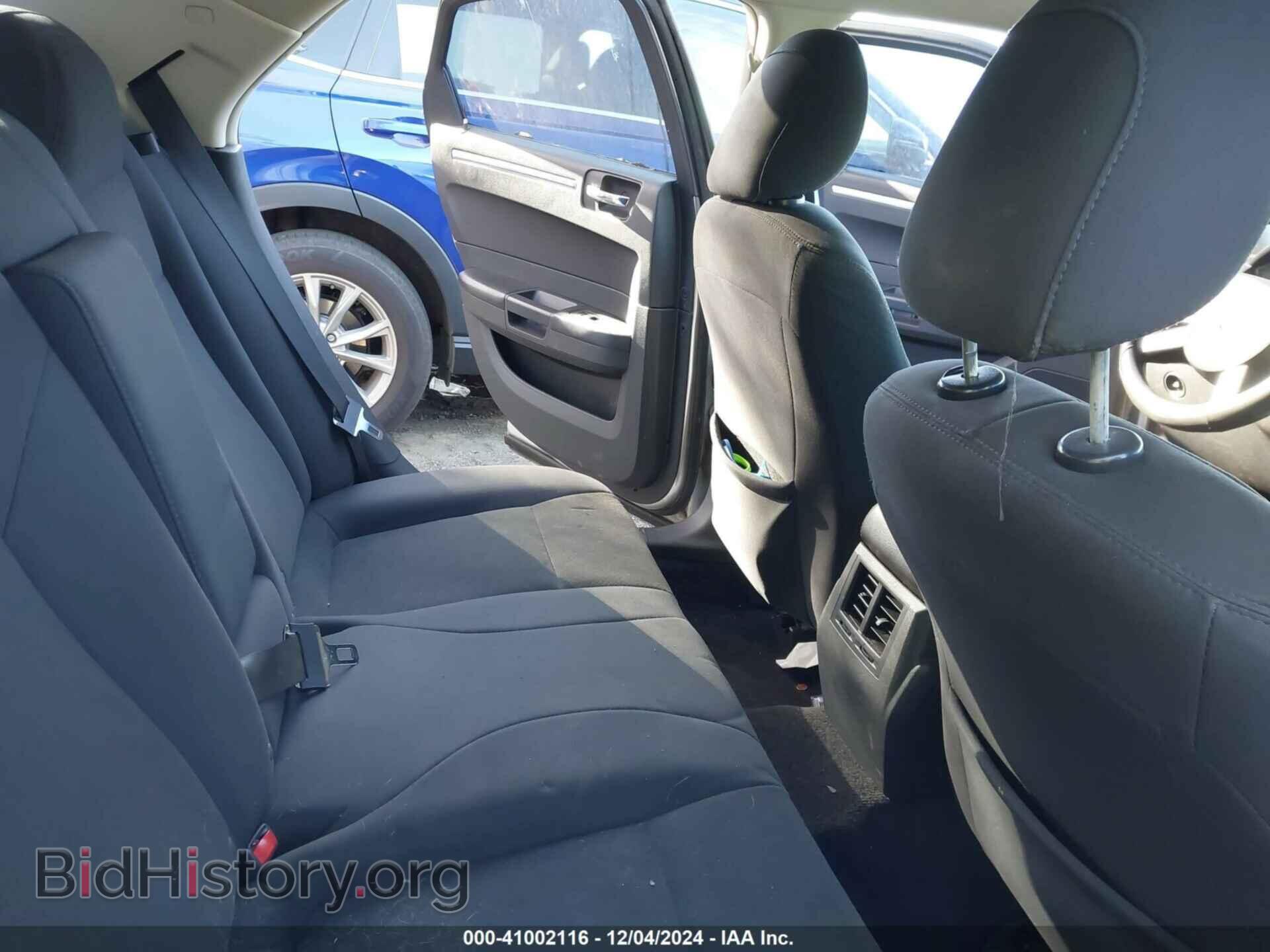 2010 CHRYSLER 300 - VIN: 2C3CA4CD4AH329687 - Фото 8