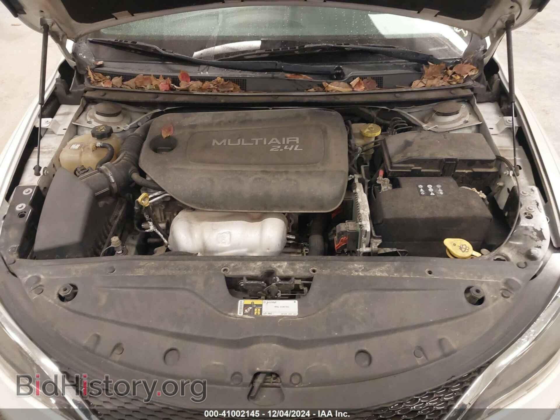 2016 CHRYSLER 200 - VIN: 1C3CCCAB9GN122041 - Фото 10