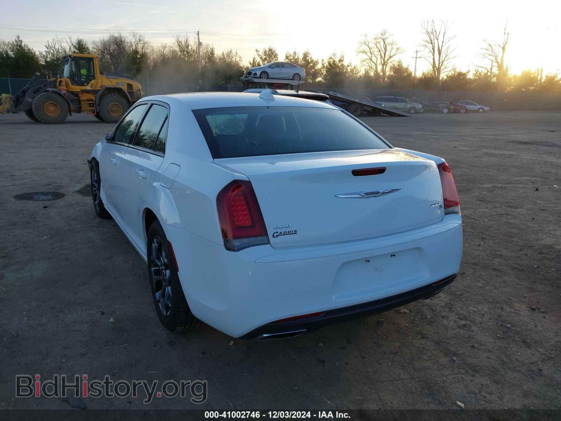 2017 CHRYSLER 300 - VIN: 2C3CCAGG2HH507054 - Фото 3