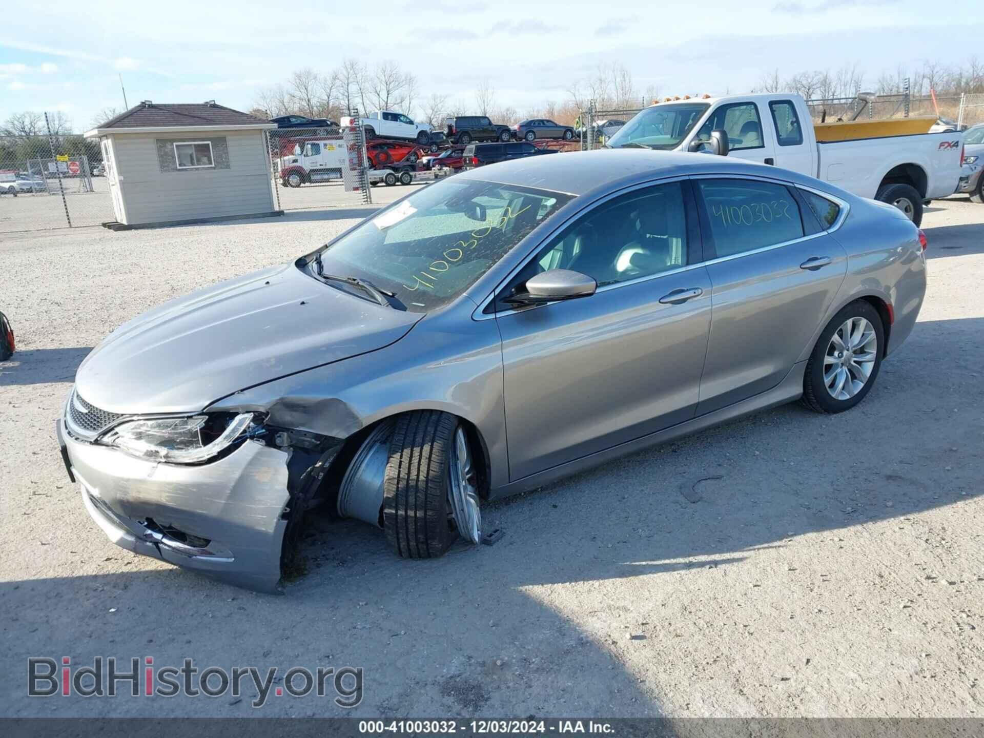 2016 CHRYSLER 200 - VIN: 1C3CCCCB1GN135038 - Фото 2
