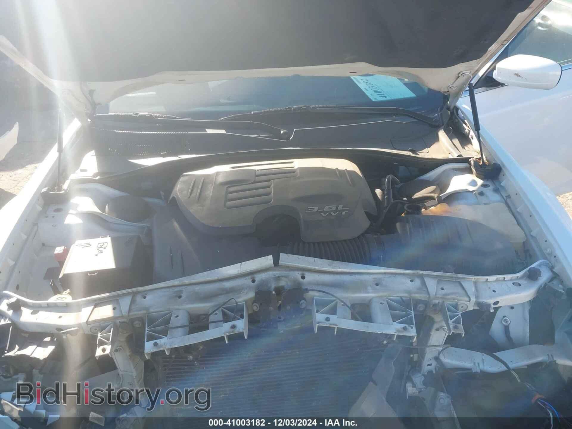 2016 CHRYSLER 300 - VIN: 2C3CCAAG0GH306339 - Фото 10