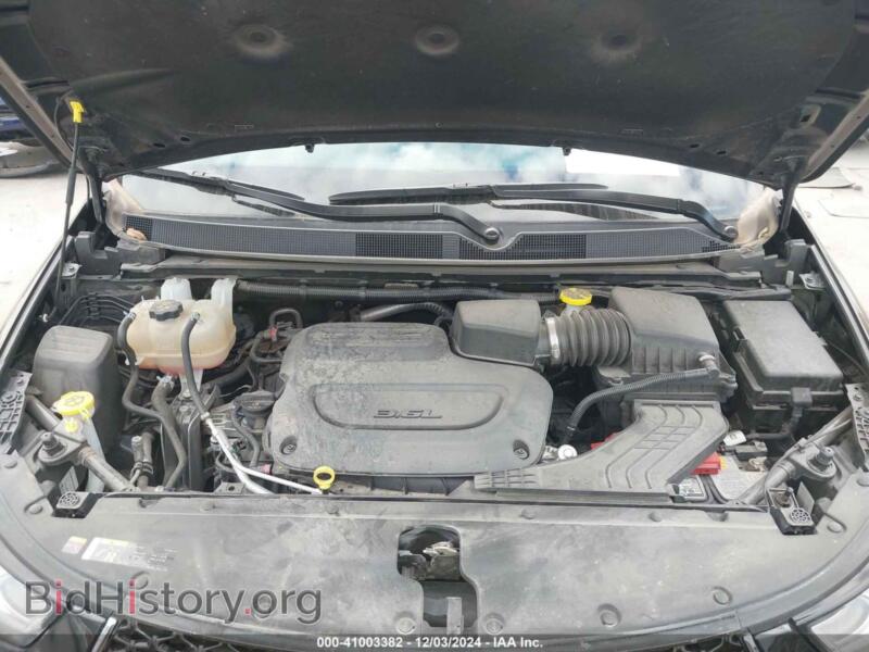2023 Chrysler PACIFICA (VIN 2C4RC1BG2PR532736) — photo 10 of 16