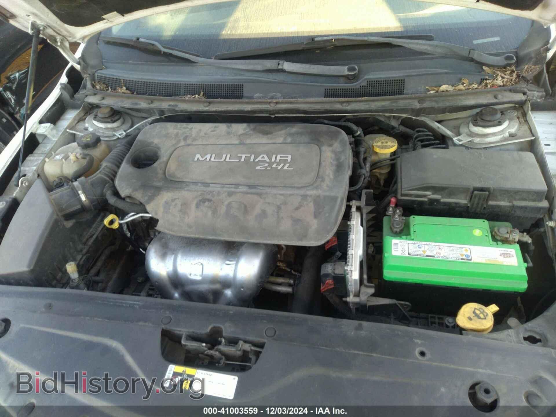 2015 CHRYSLER 200 - VIN: 1C3CCCAB7FN690478 - Фото 10