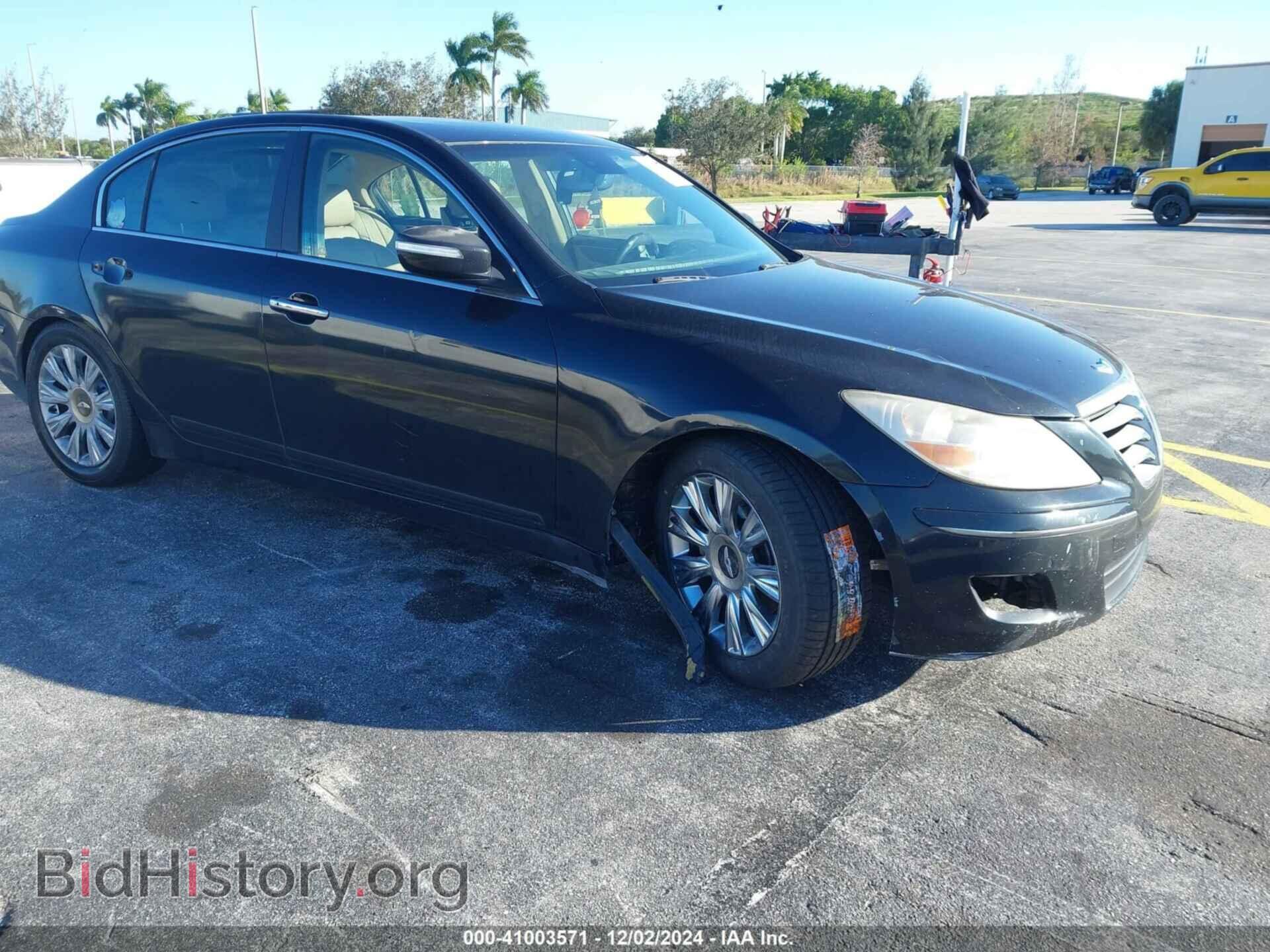 Photo KMHGC46E29U046575 - HYUNDAI GENESIS 2009