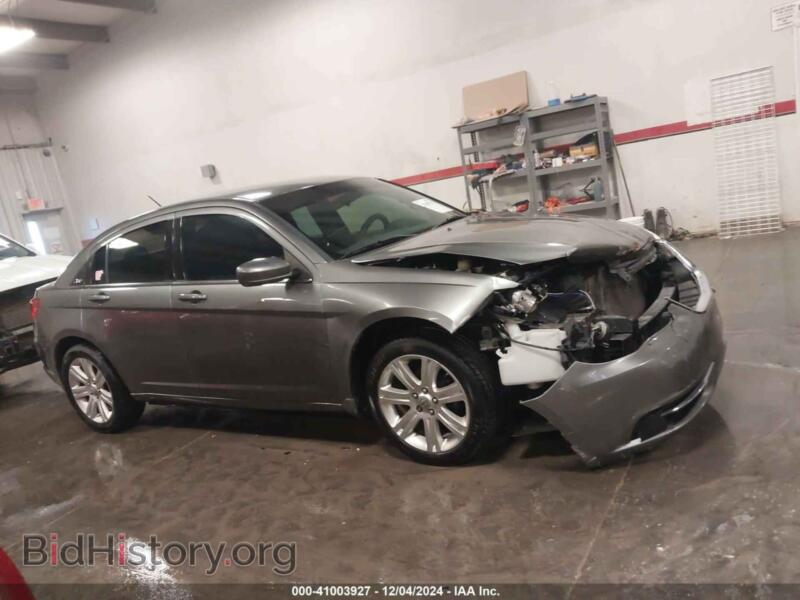 2013 Chrysler 200 (VIN 1C3CCBBB6DN694933) — photo 14 of 17