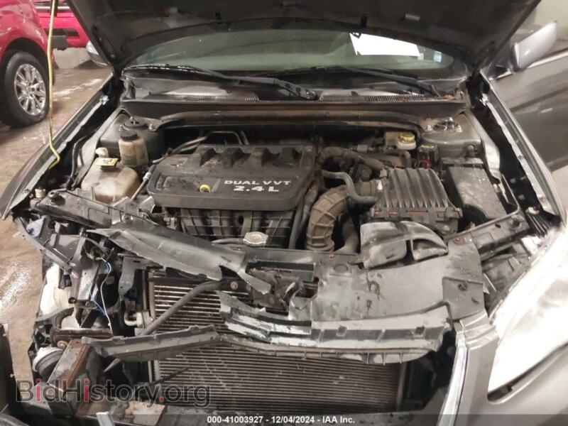2013 Chrysler 200 (VIN 1C3CCBBB6DN694933) — photo 10 of 17