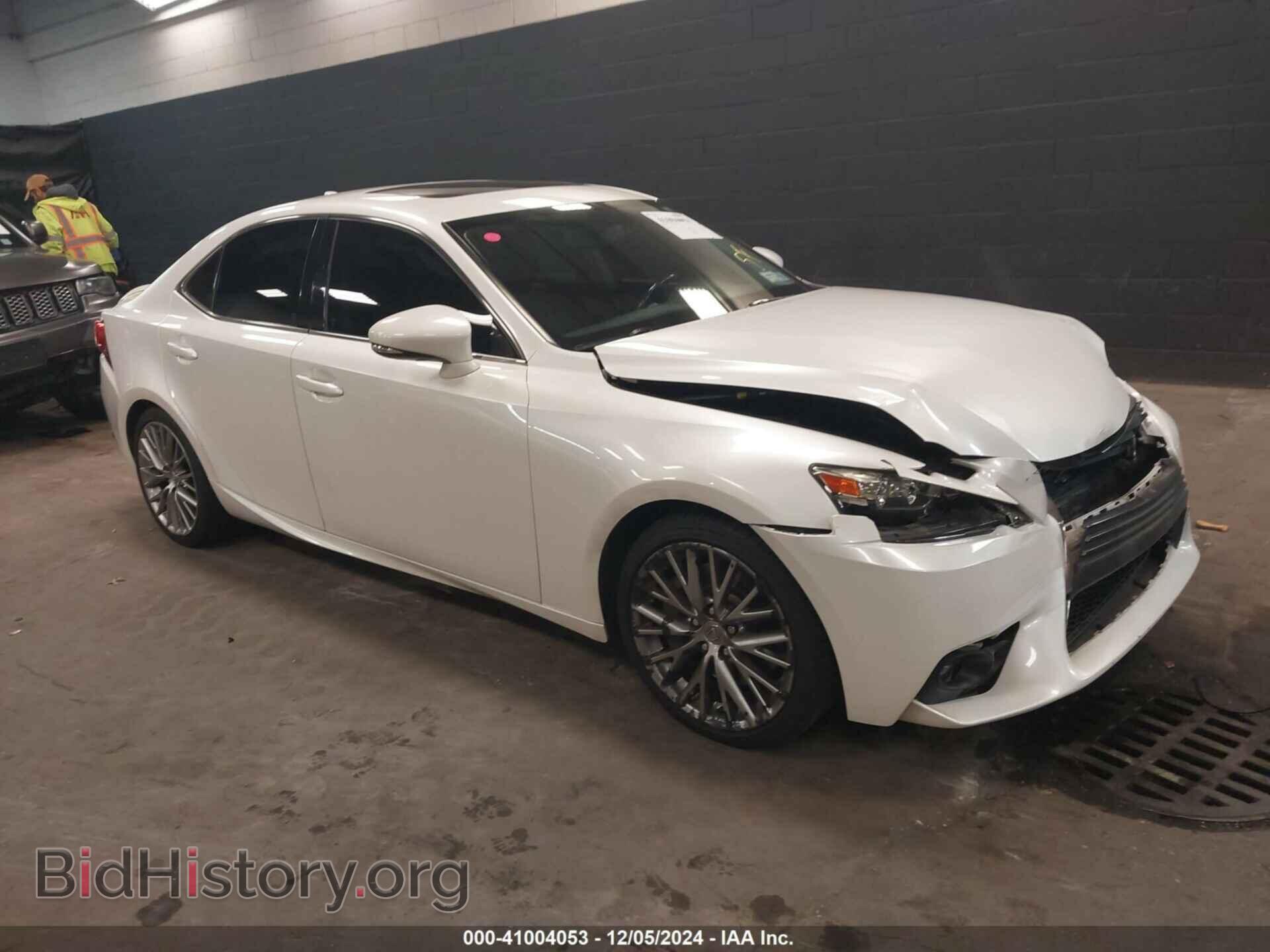Фотография JTHCM1D26G5012359 - LEXUS IS 300 2016