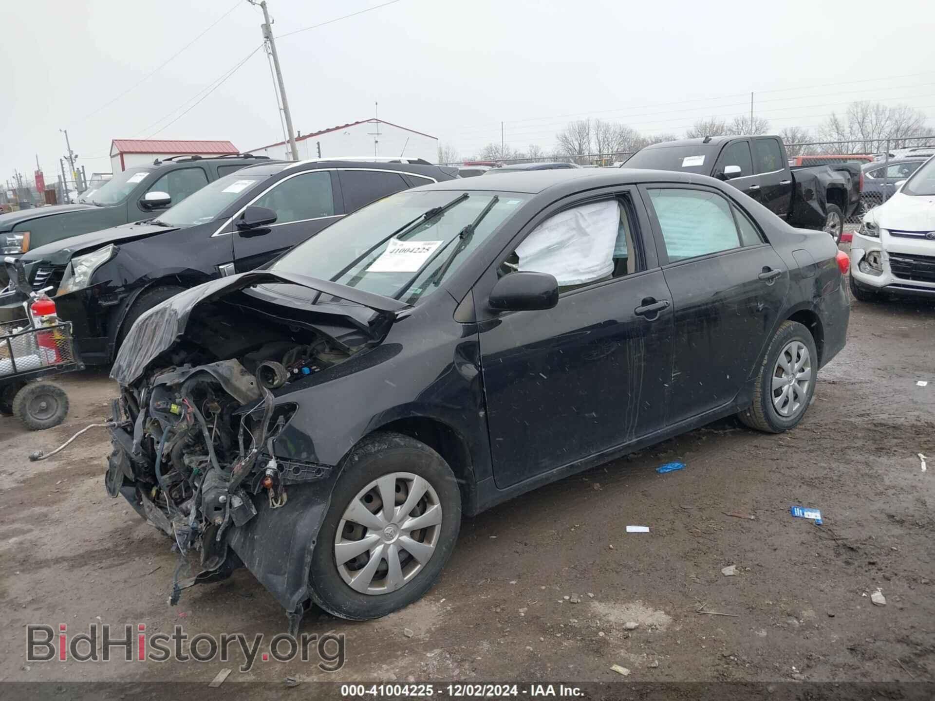 2011 TOYOTA COROLLA - VIN: 2T1BU4EE4BC687405 - Photo 2
