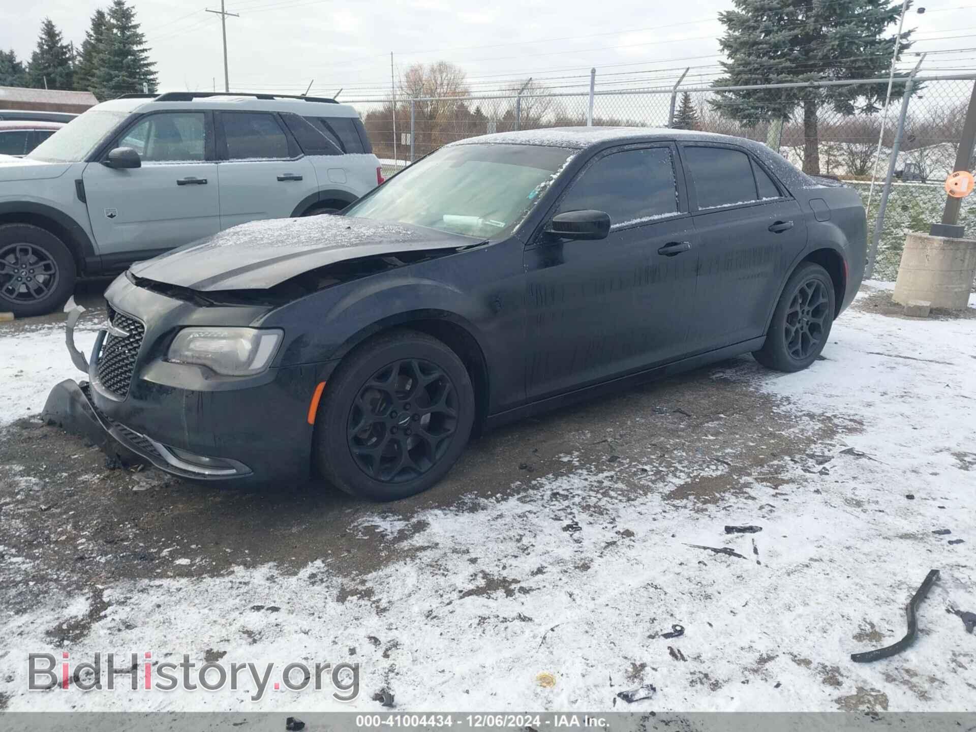 2016 CHRYSLER 300 - VIN: 2C3CCAGG3GH253305 - Фото 2