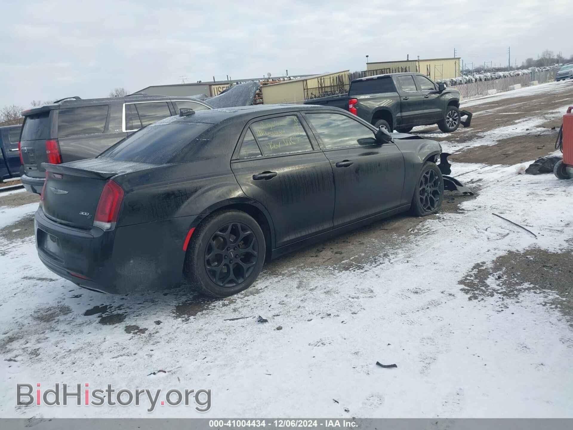 2016 CHRYSLER 300 - VIN: 2C3CCAGG3GH253305 - Фото 4