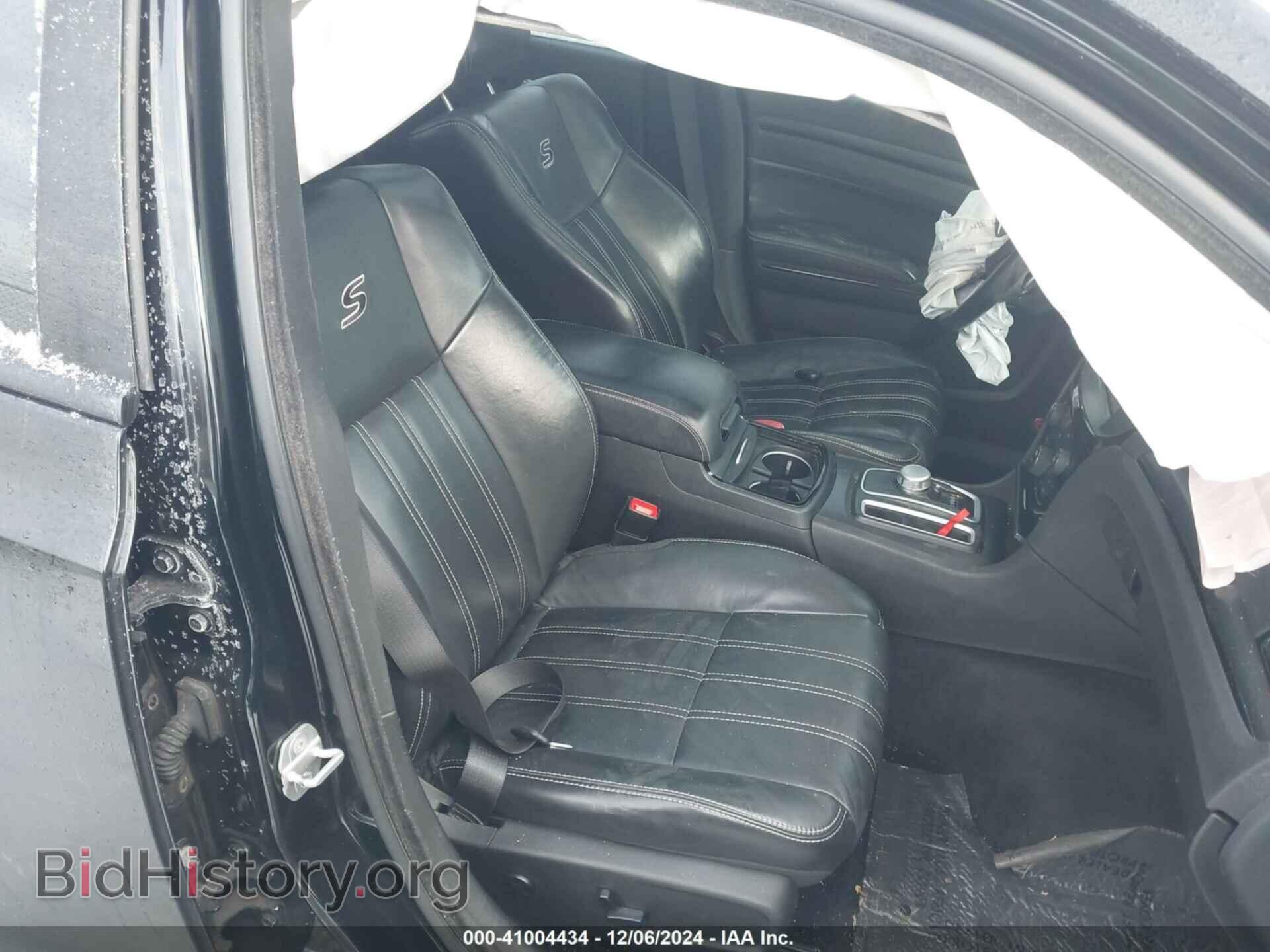 2016 CHRYSLER 300 - VIN: 2C3CCAGG3GH253305 - Фото 5