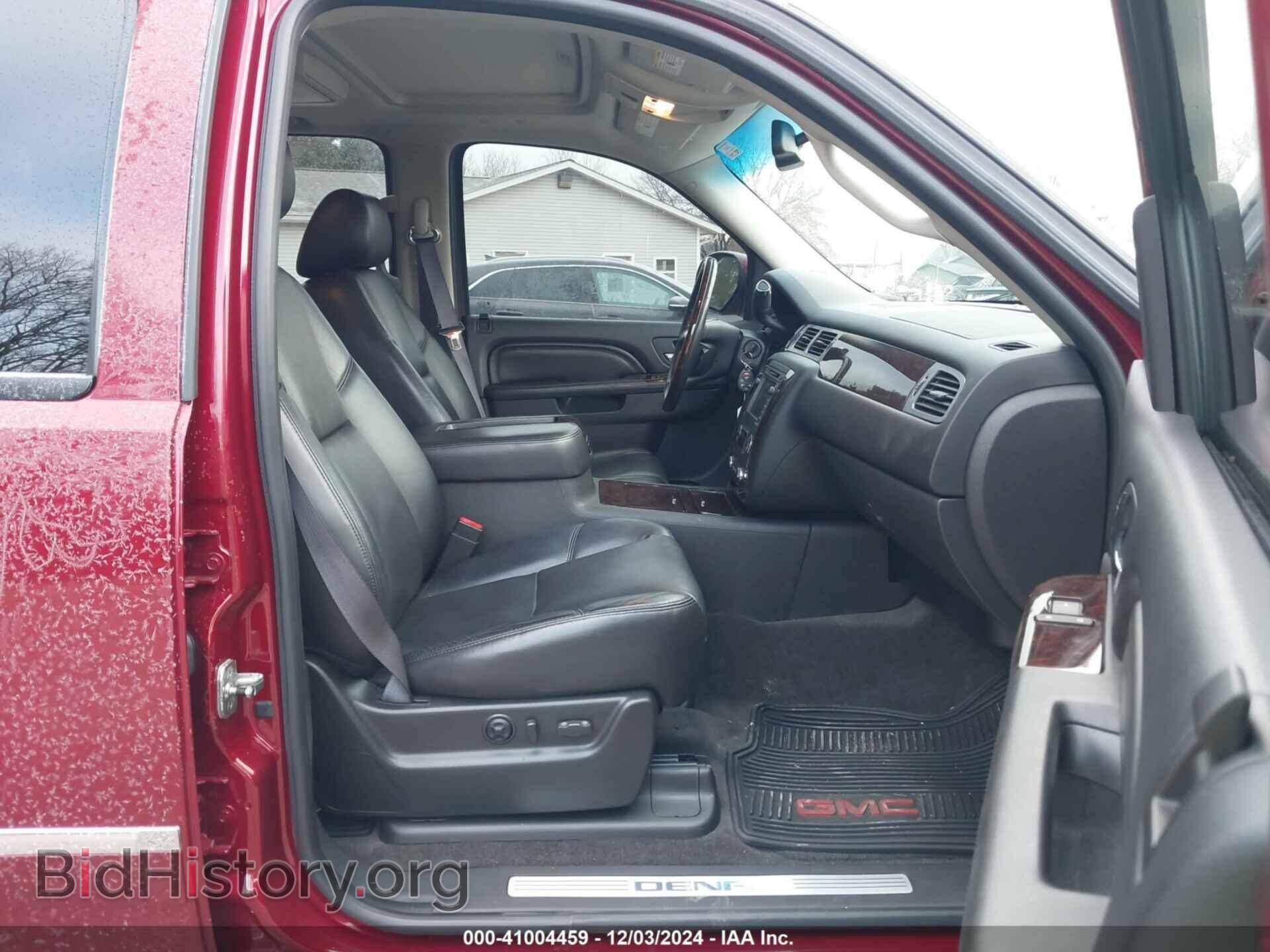 2011 GMC YUKON - VIN: 1GKS2EEF2BR245379 - Photo 5