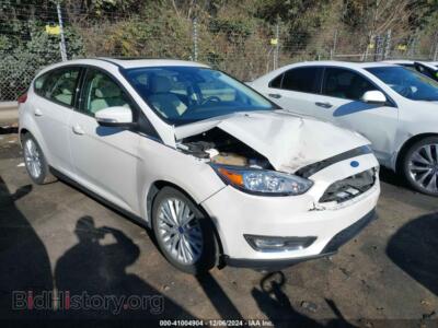 2017 Ford FOCUS Titanium, белый — VIN 1FADP3N28HL317226, IAAI