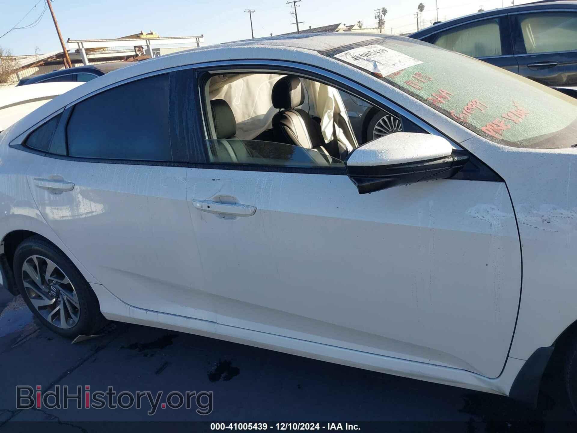 2018 HONDA CIVIC - VIN: 19XFC2F75JE207901 - Фото 13
