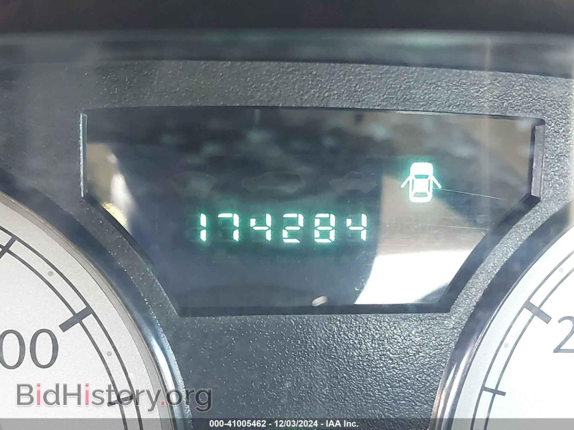 2007 CHRYSLER 300 - VIN: 2C3KA43R57H640013 - Фото 12