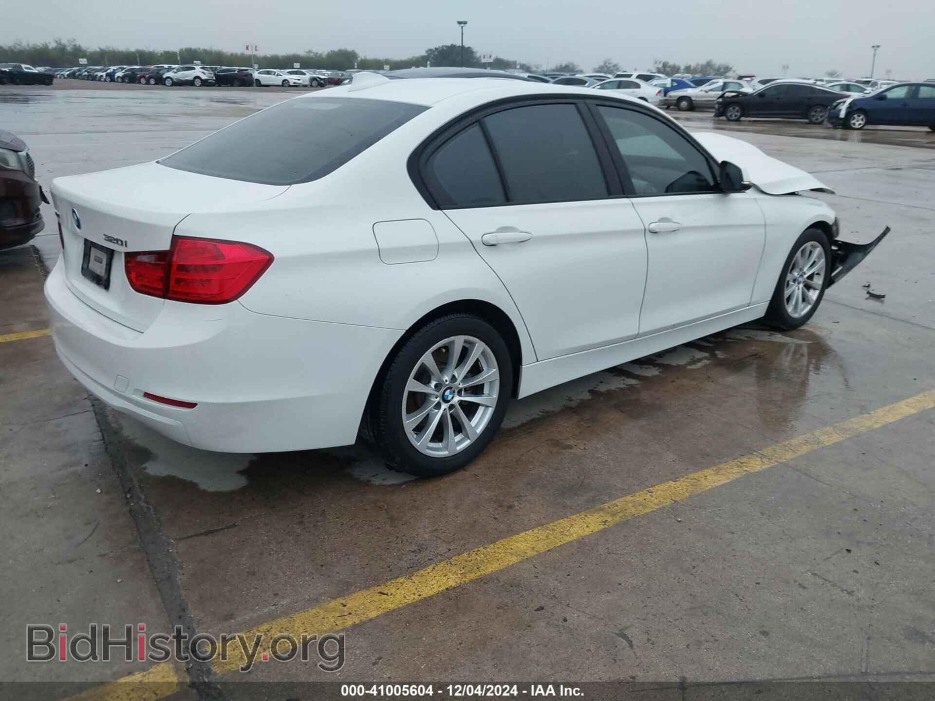 2015 BMW 320I - VIN: WBA3C3C59FK201998 - Фото 4