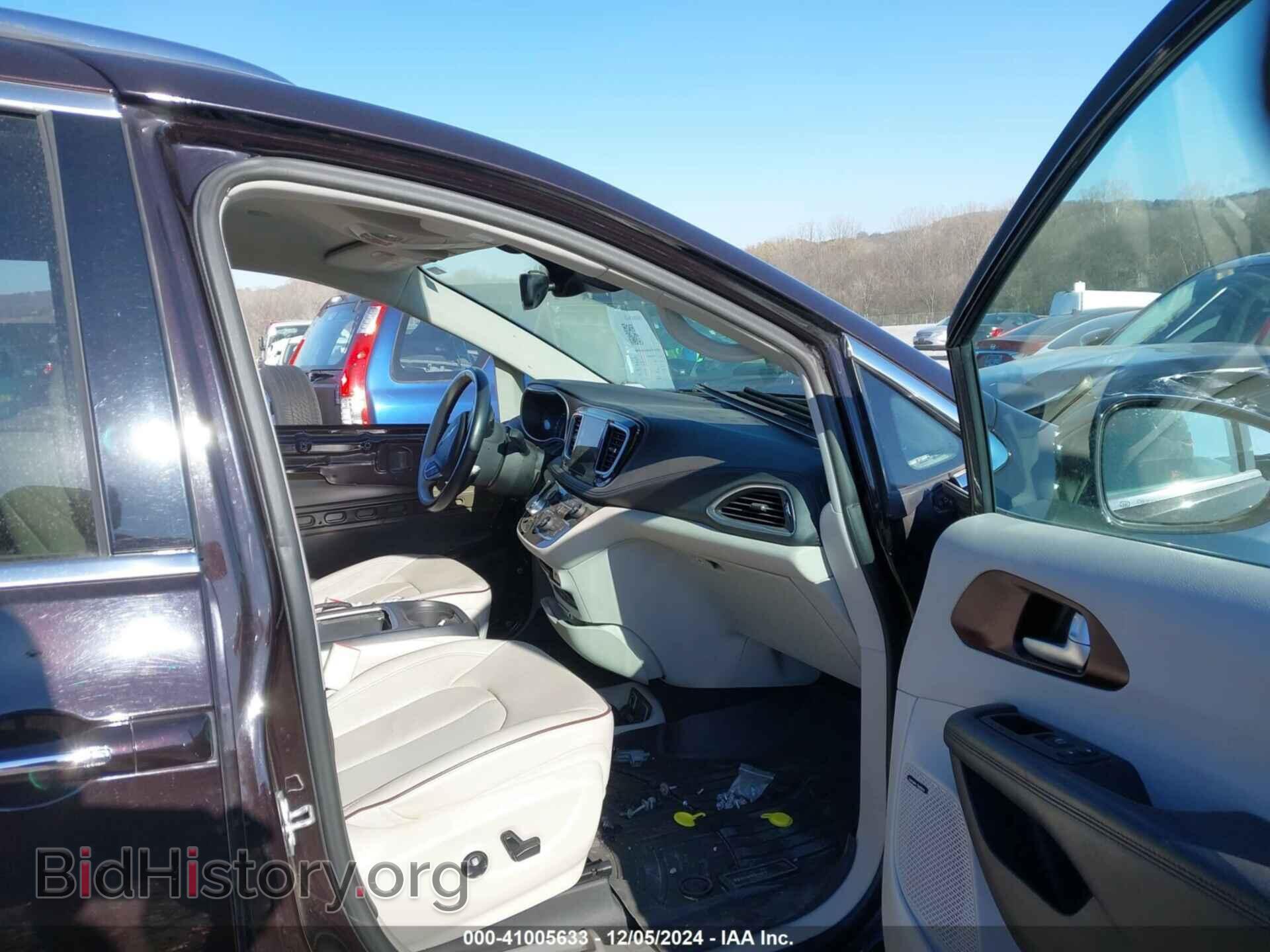 2017 CHRYSLER PACIFICA - VIN: 2C4RC1GG7HR594370 - Photo 5