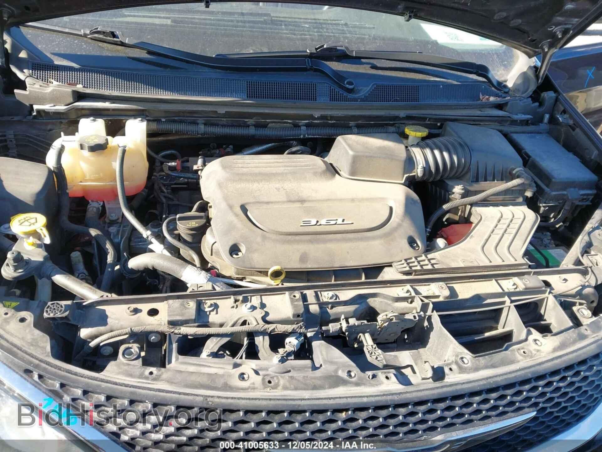 2017 CHRYSLER PACIFICA - VIN: 2C4RC1GG7HR594370 - Photo 10