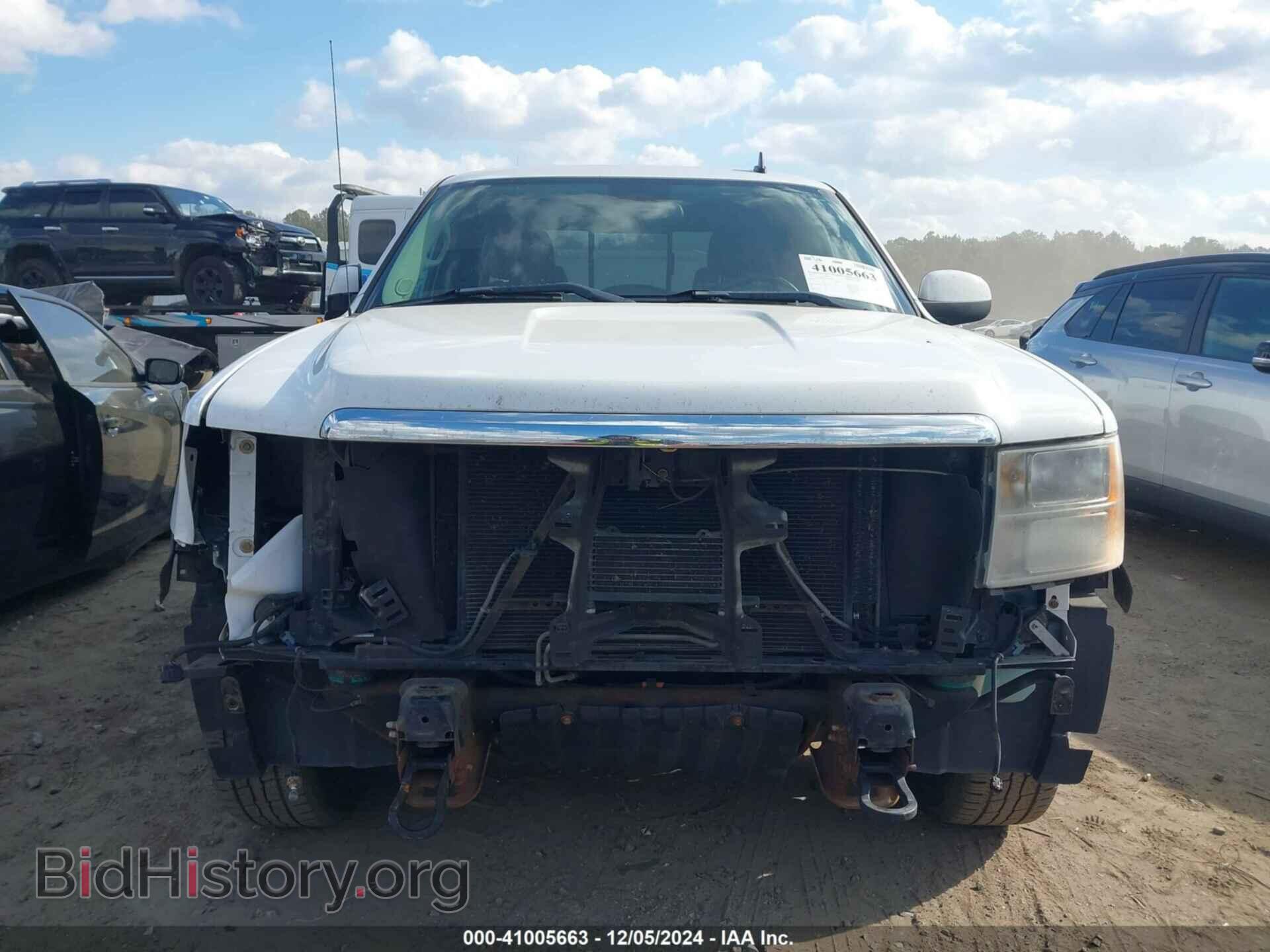 2011 GMC SIERRA 1500 - VIN: 1GTR2WE38BZ119503 - Фото 13