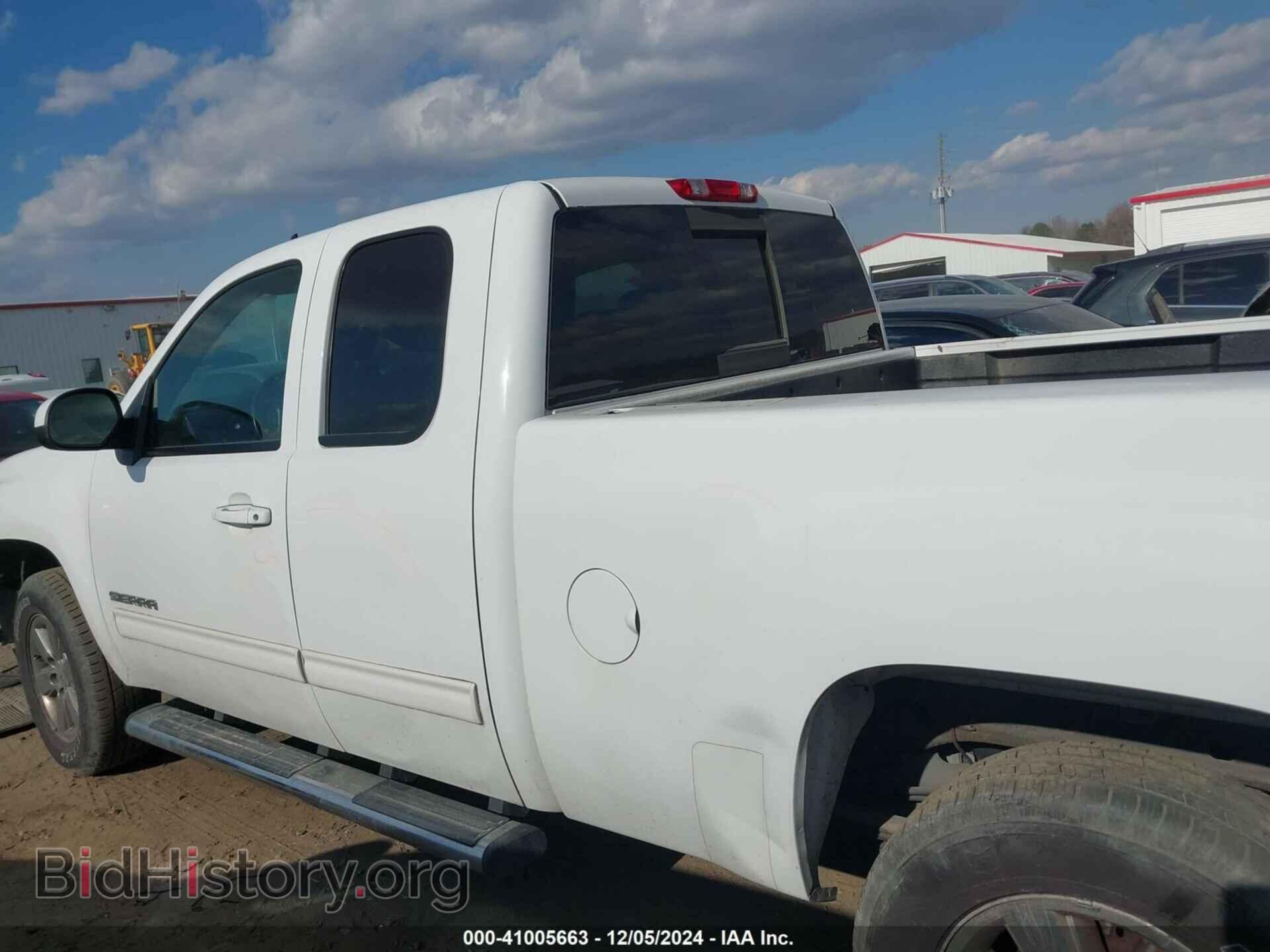 2011 GMC SIERRA 1500 - VIN: 1GTR2WE38BZ119503 - Фото 15