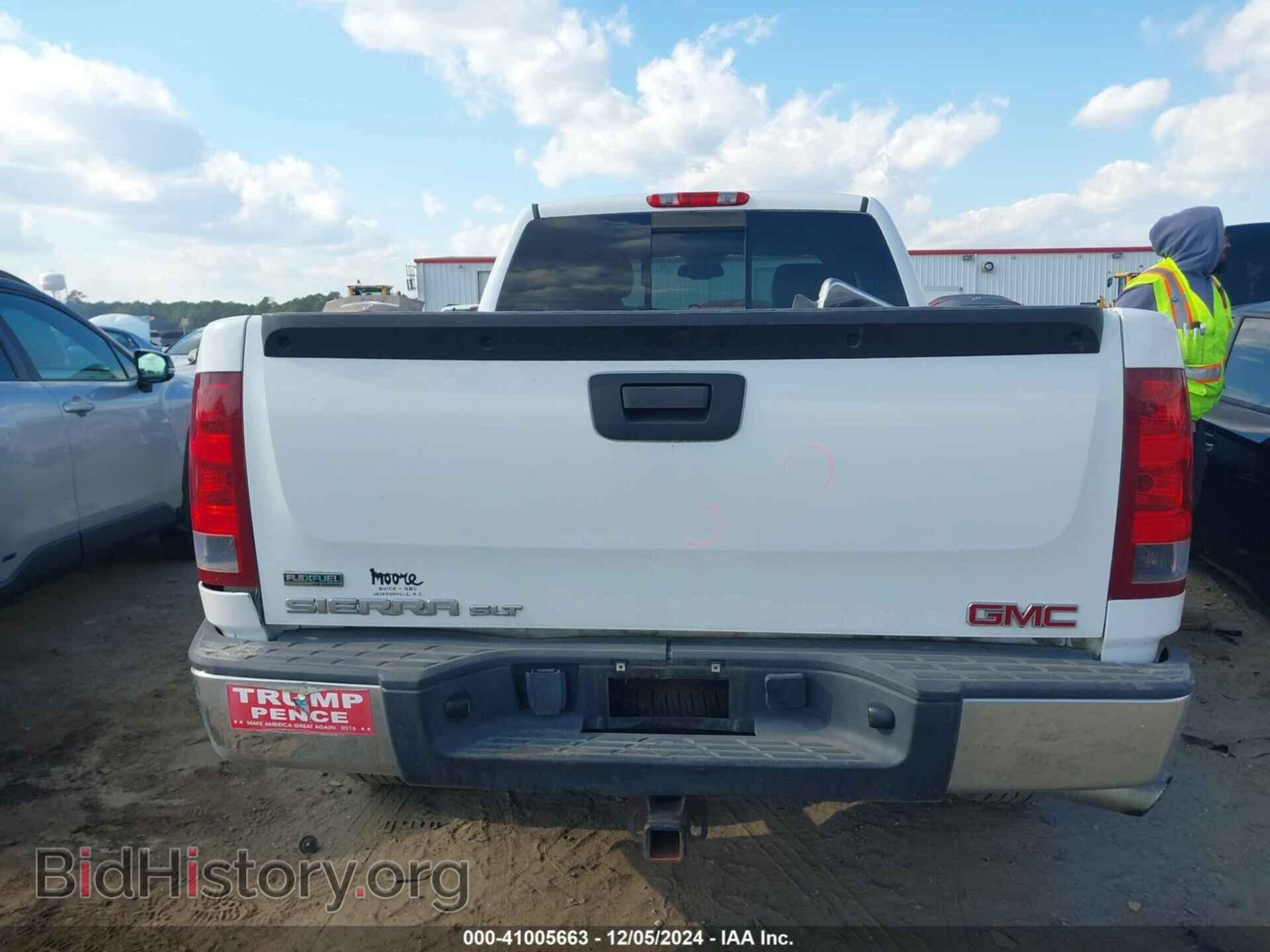 2011 GMC SIERRA 1500 - VIN: 1GTR2WE38BZ119503 - Фото 17