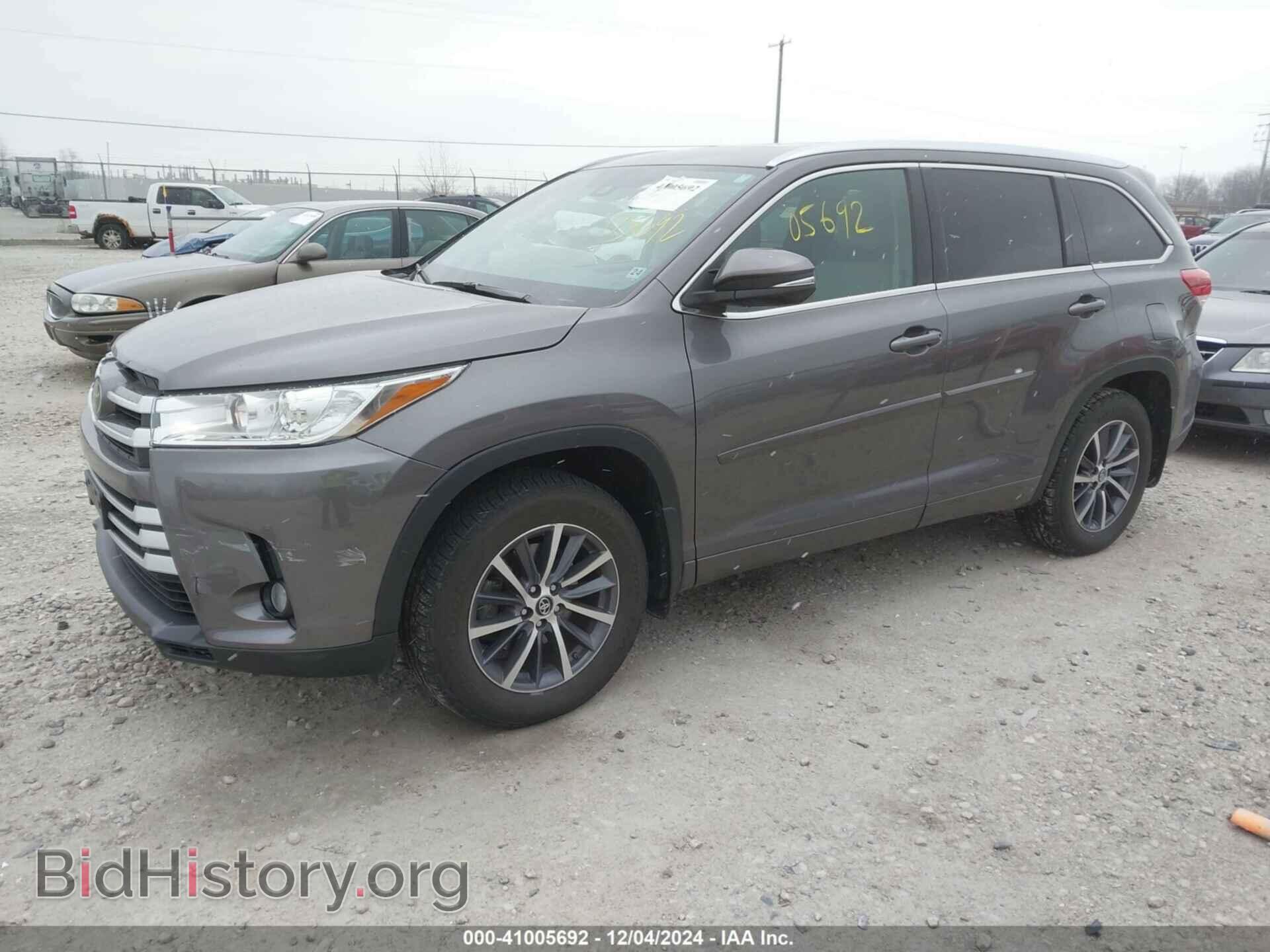 2017 TOYOTA HIGHLANDER - VIN: 5TDJZRFH6HS439157 - Фото 2