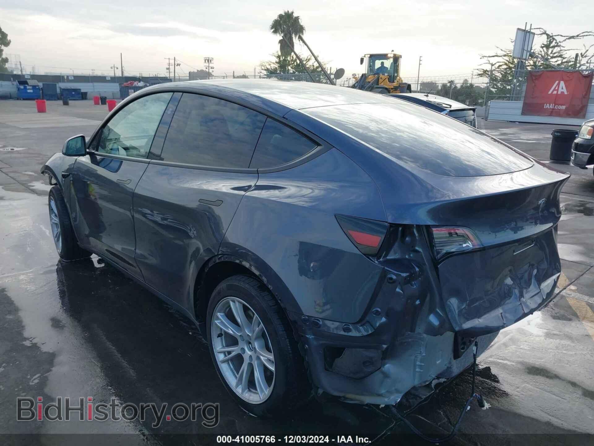 2023 TESLA MODEL Y - VIN: 7SAYGDED1PF940906 - Фото 3