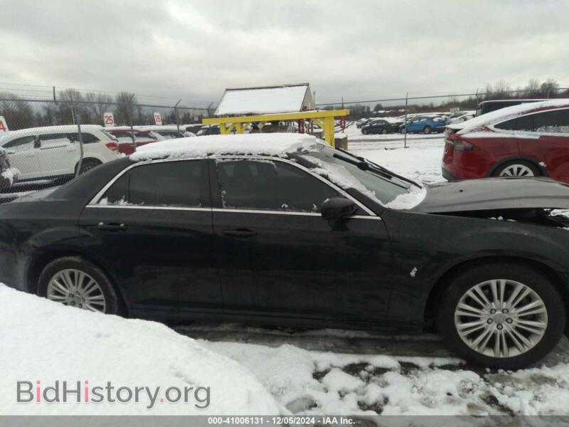2014 Chrysler 300 (VIN 2C3CCARG3EH381781) — photo 14 of 18