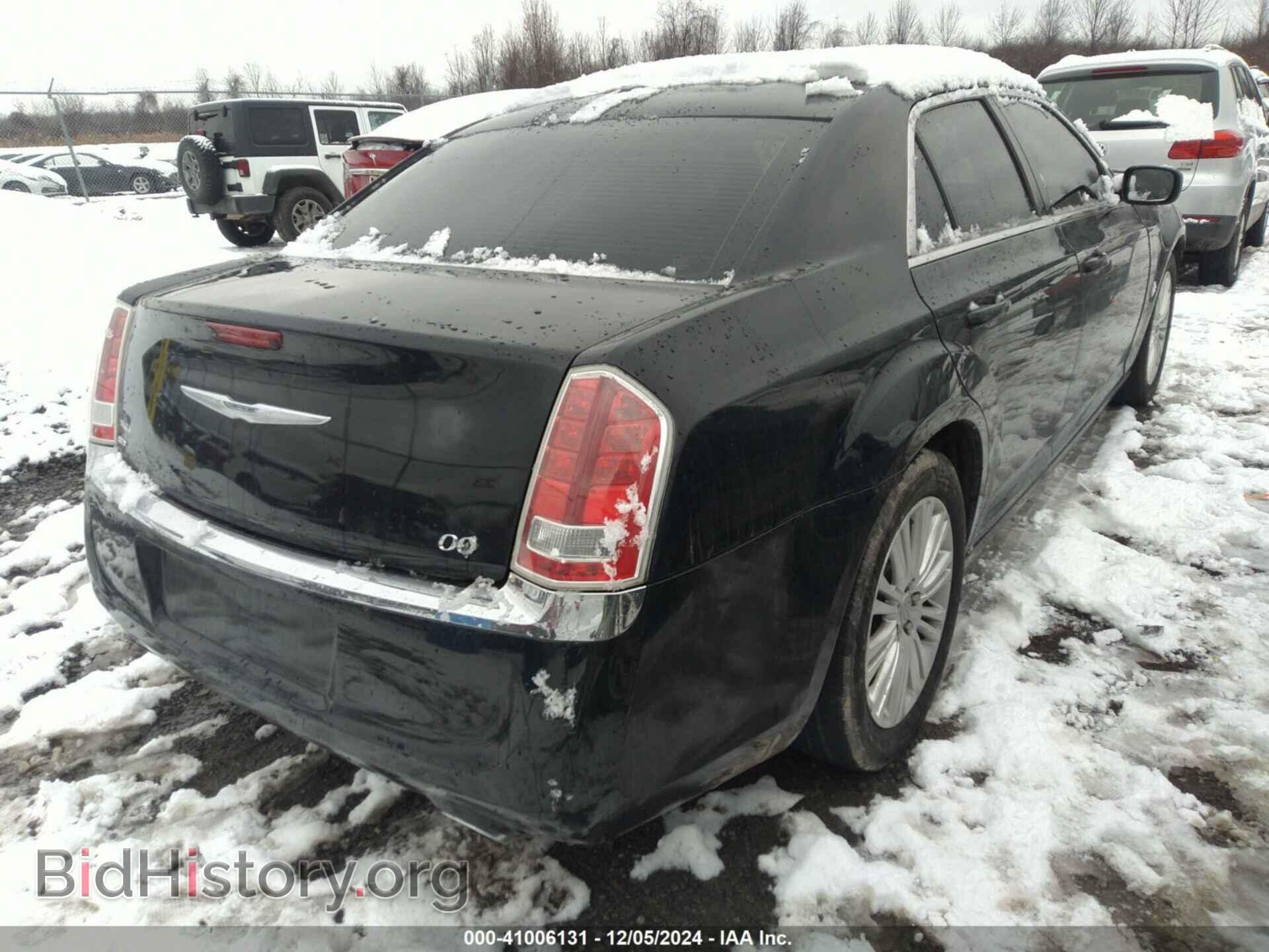 2014 CHRYSLER 300 - VIN: 2C3CCARG3EH381781 - Фото 4