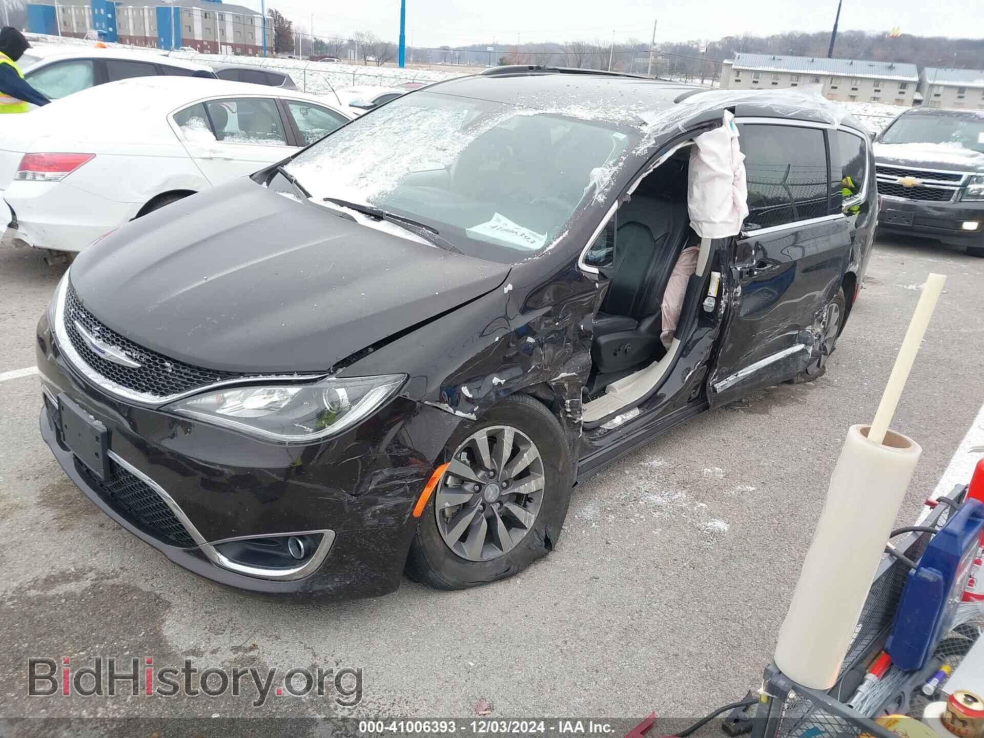 2019 CHRYSLER PACIFICA - VIN: 2C4RC1EG4KR636813 - Photo 2