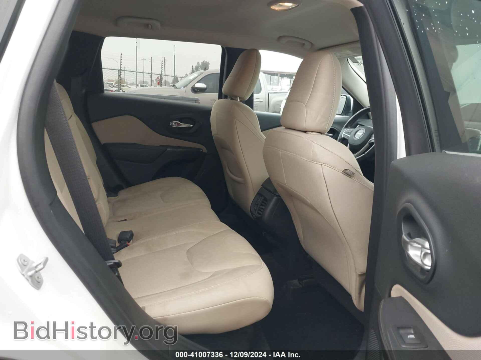 2015 JEEP CHEROKEE - VIN: 1C4PJMCB1FW593048 - Фото 8