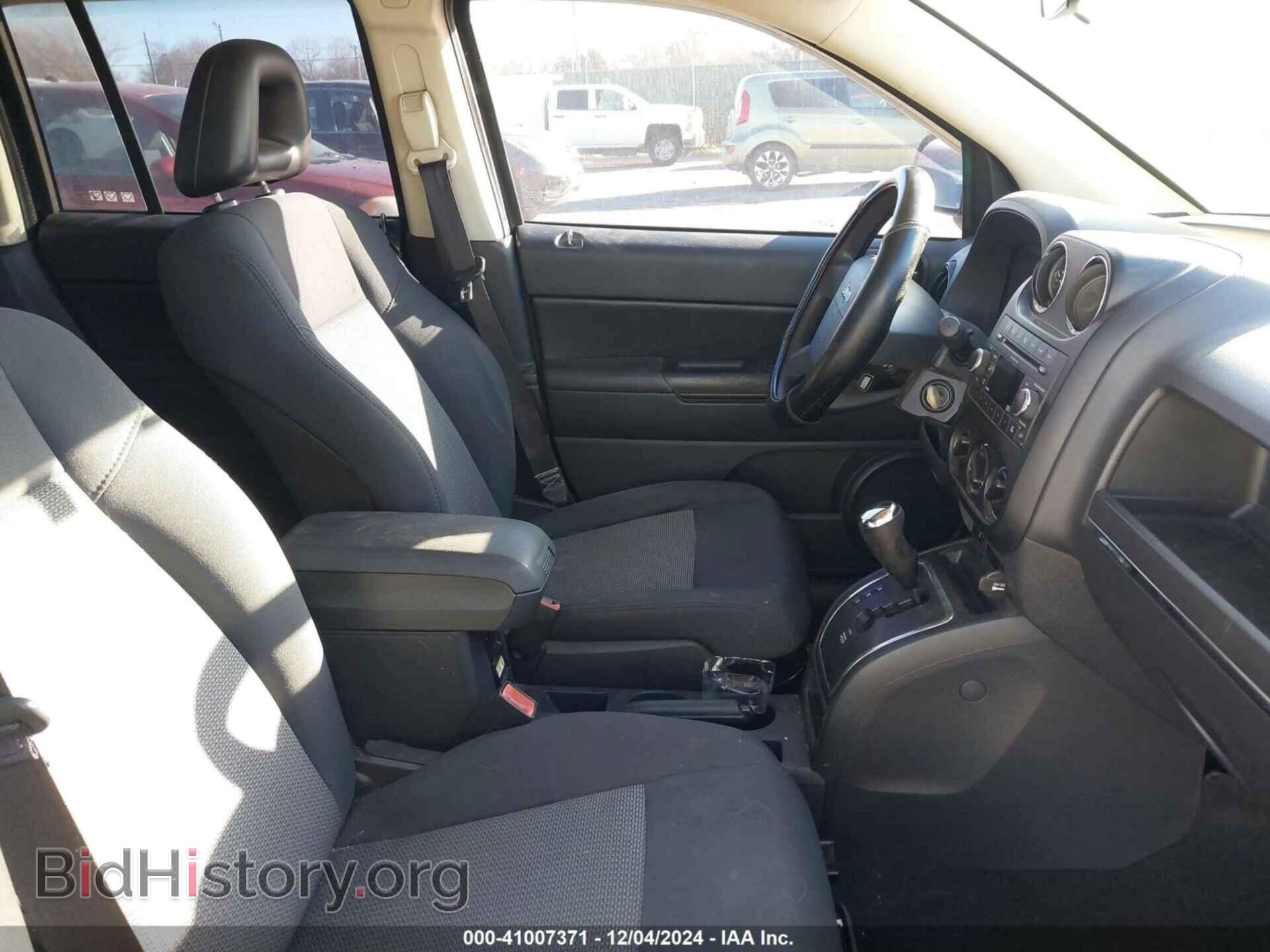 2009 JEEP COMPASS - VIN: 1J4FT47B79D203581 - Фото 5