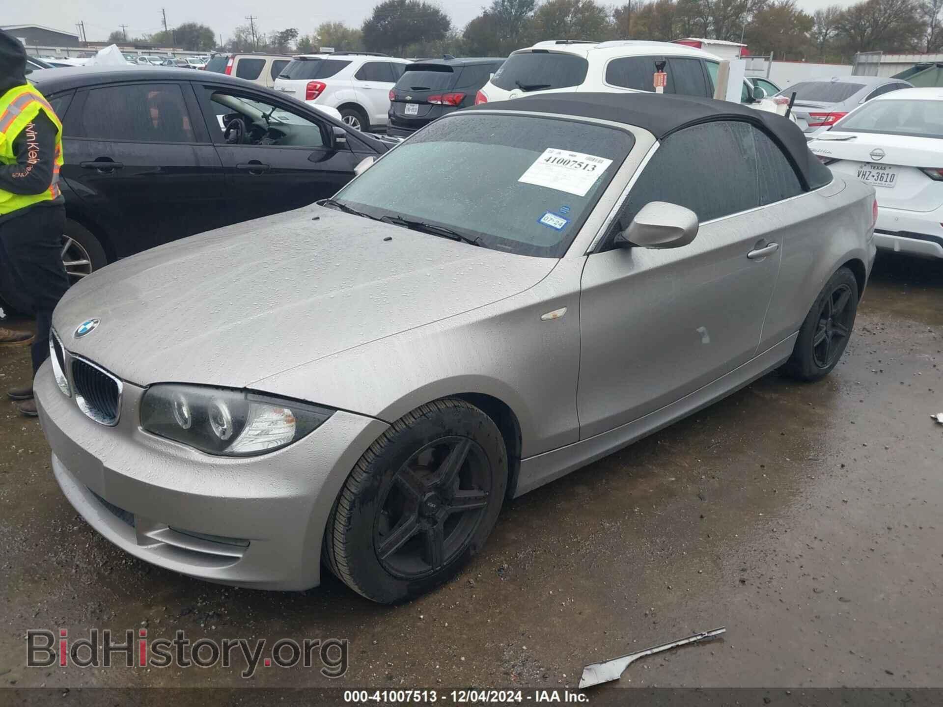 2011 BMW 128I - VIN: WBAUL7C53BVM80806 - Фото 2